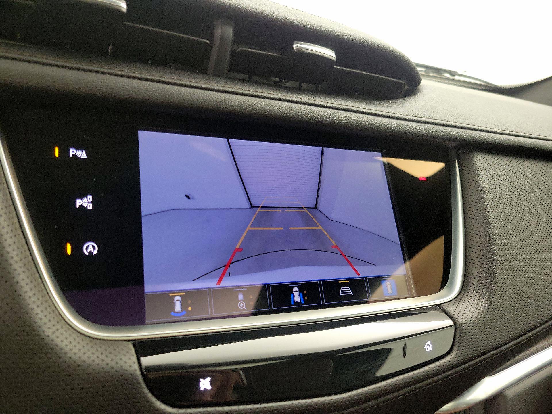 Thumbnail: 2024 Cadillac XT5 - 15