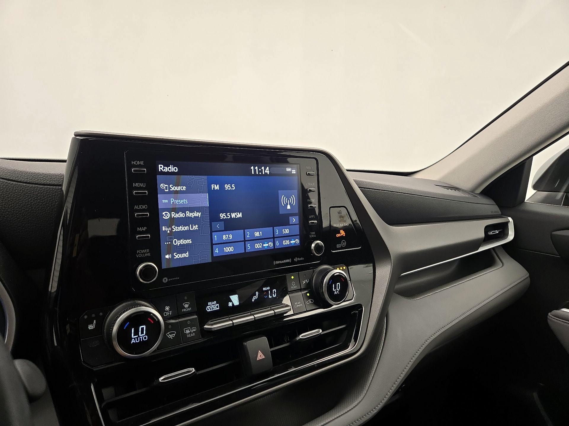 Thumbnail: 2020 Toyota Highlander - 15