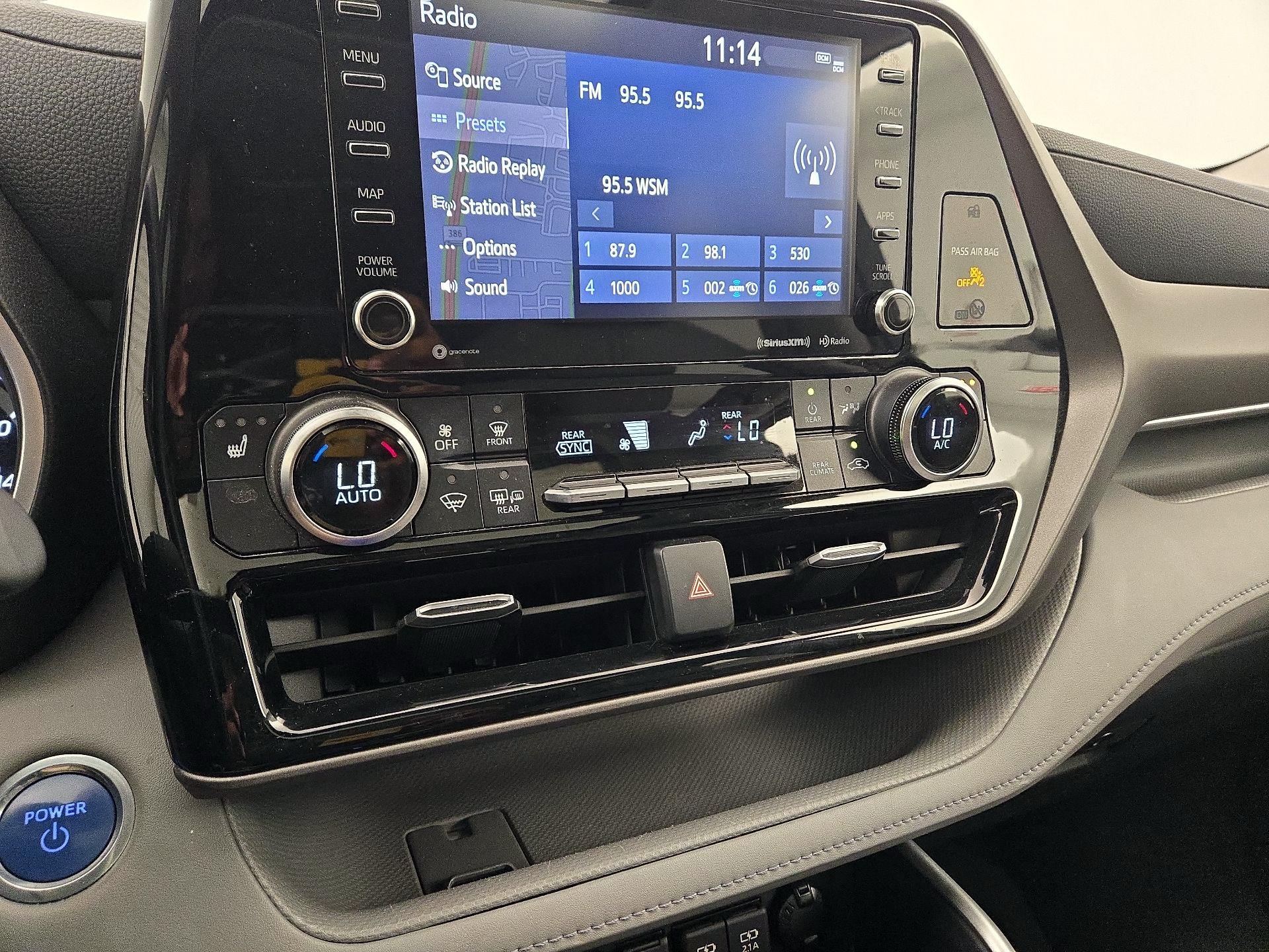 Thumbnail: 2020 Toyota Highlander - 16