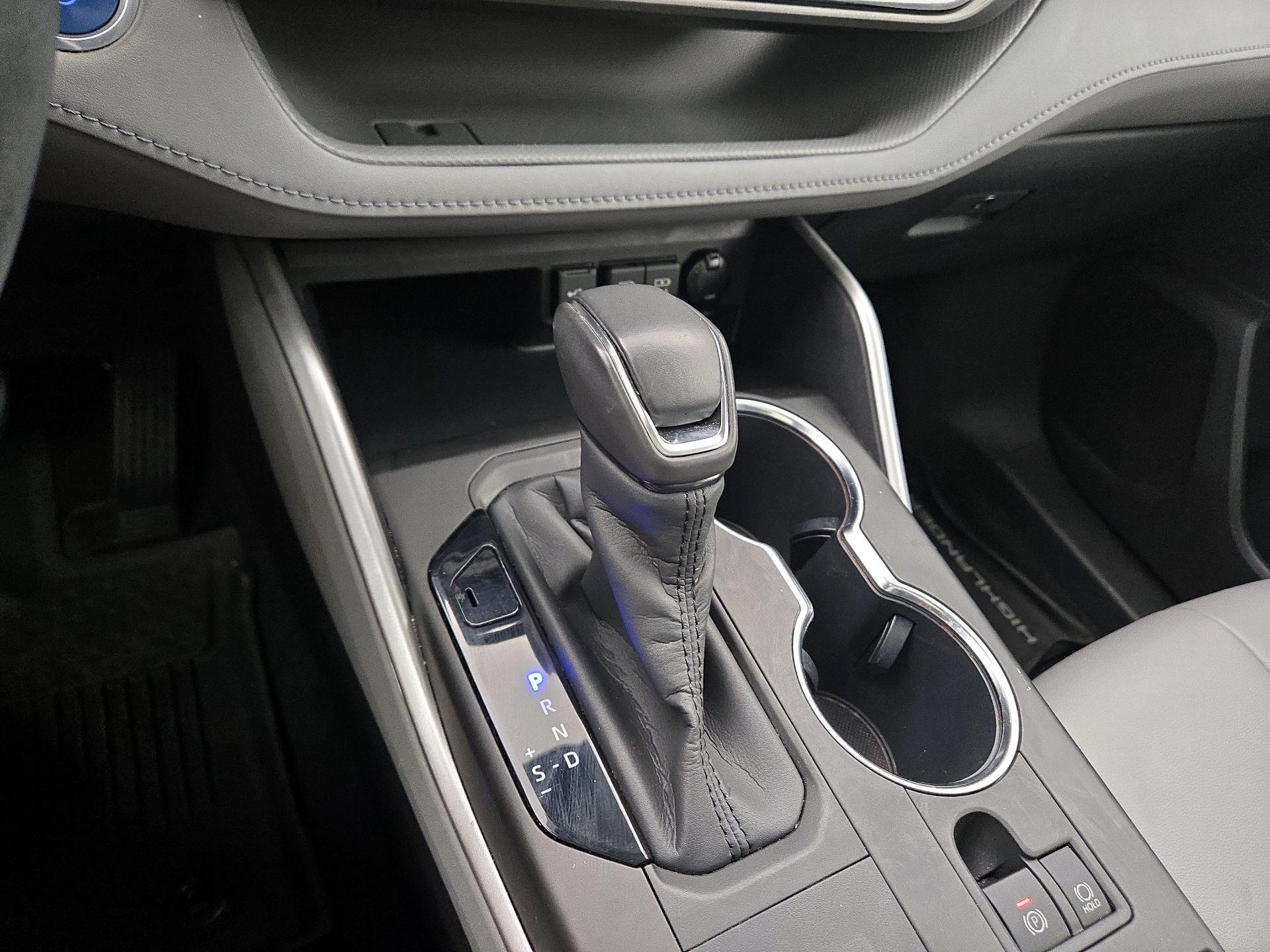 Thumbnail: 2020 Toyota Highlander - 17