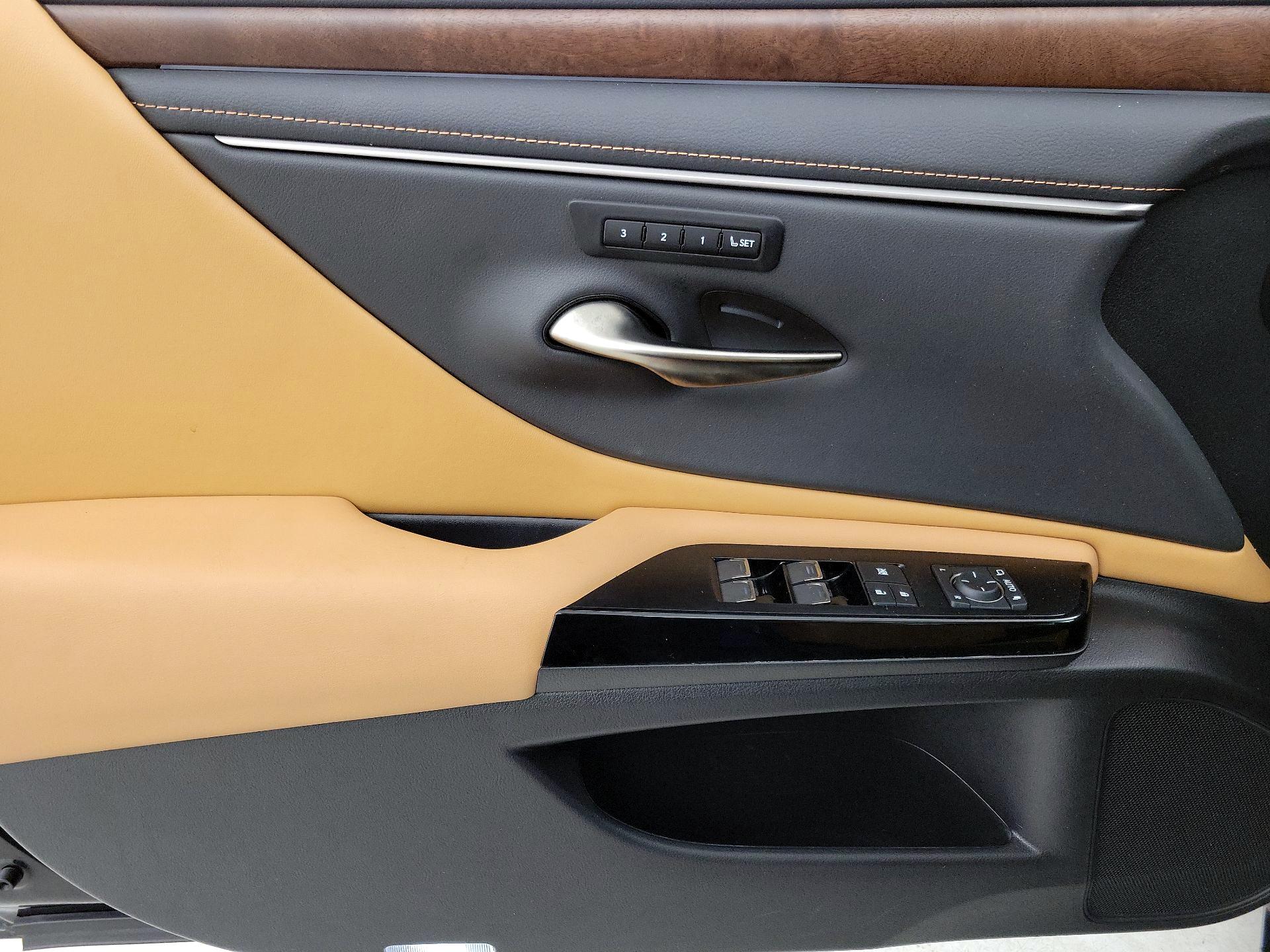 Thumbnail: 2024 Lexus ES - 12