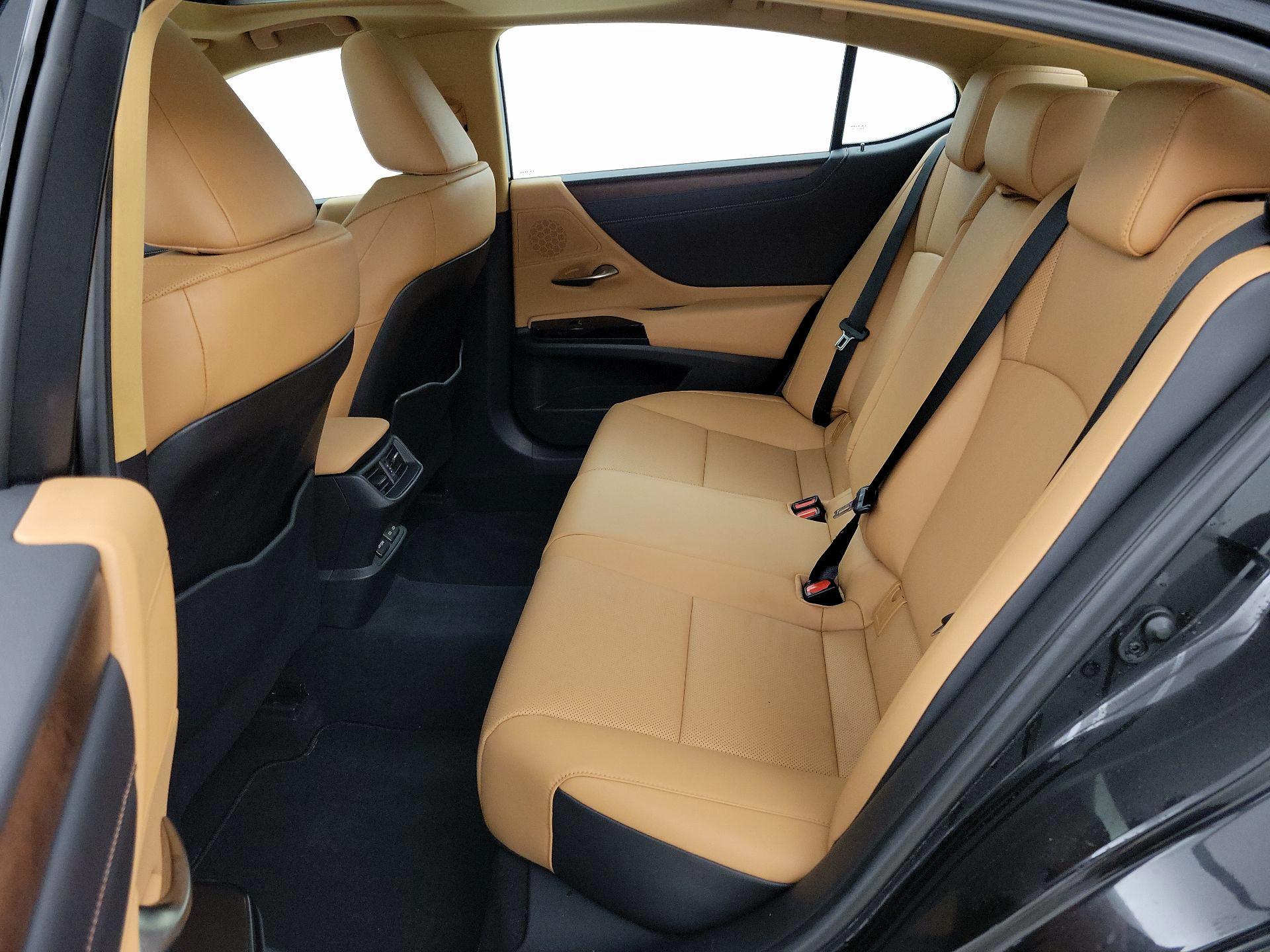 Thumbnail: 2024 Lexus ES - 20