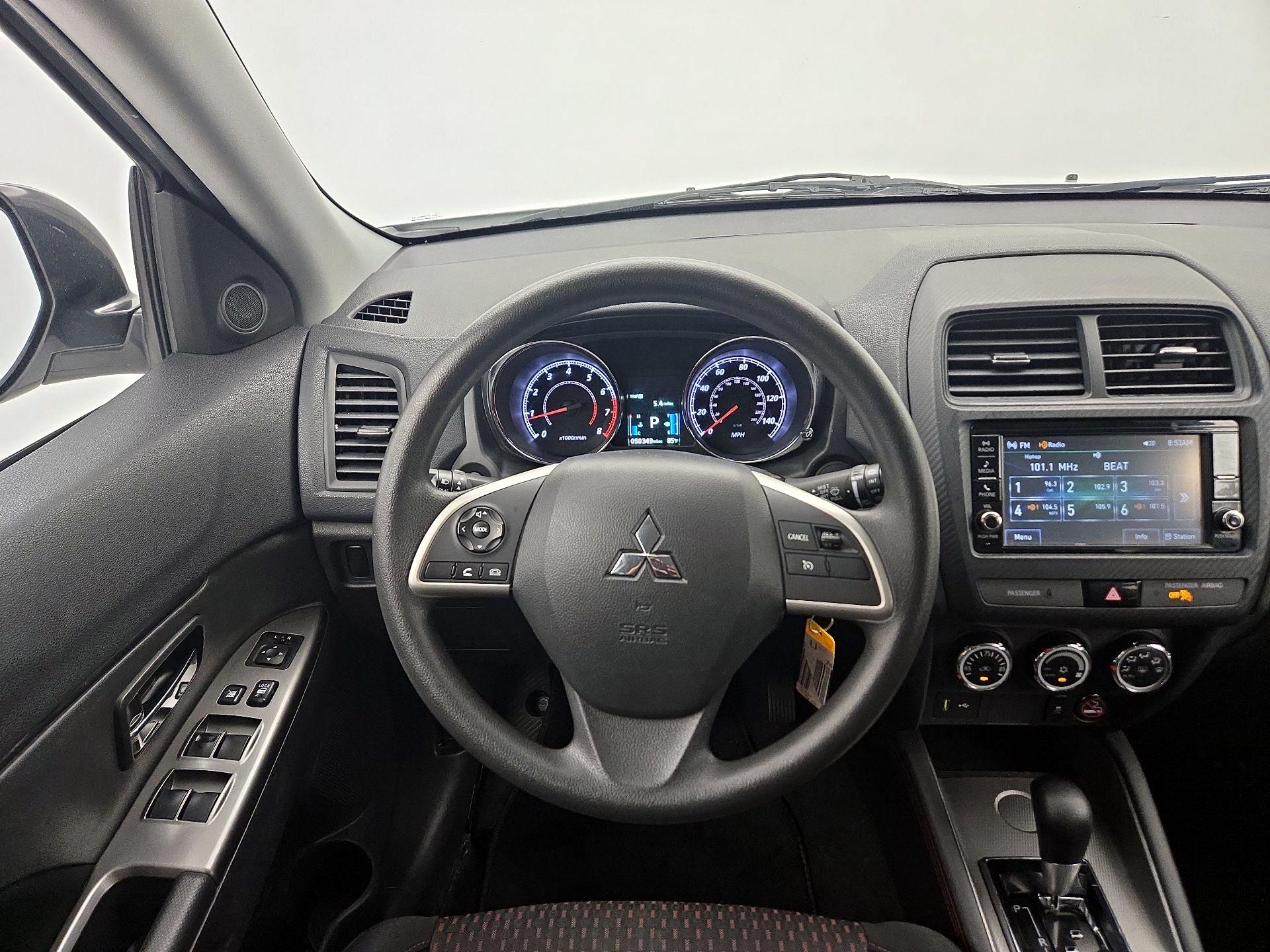 Thumbnail: 2019 Mitsubishi Outlander Sport - 10