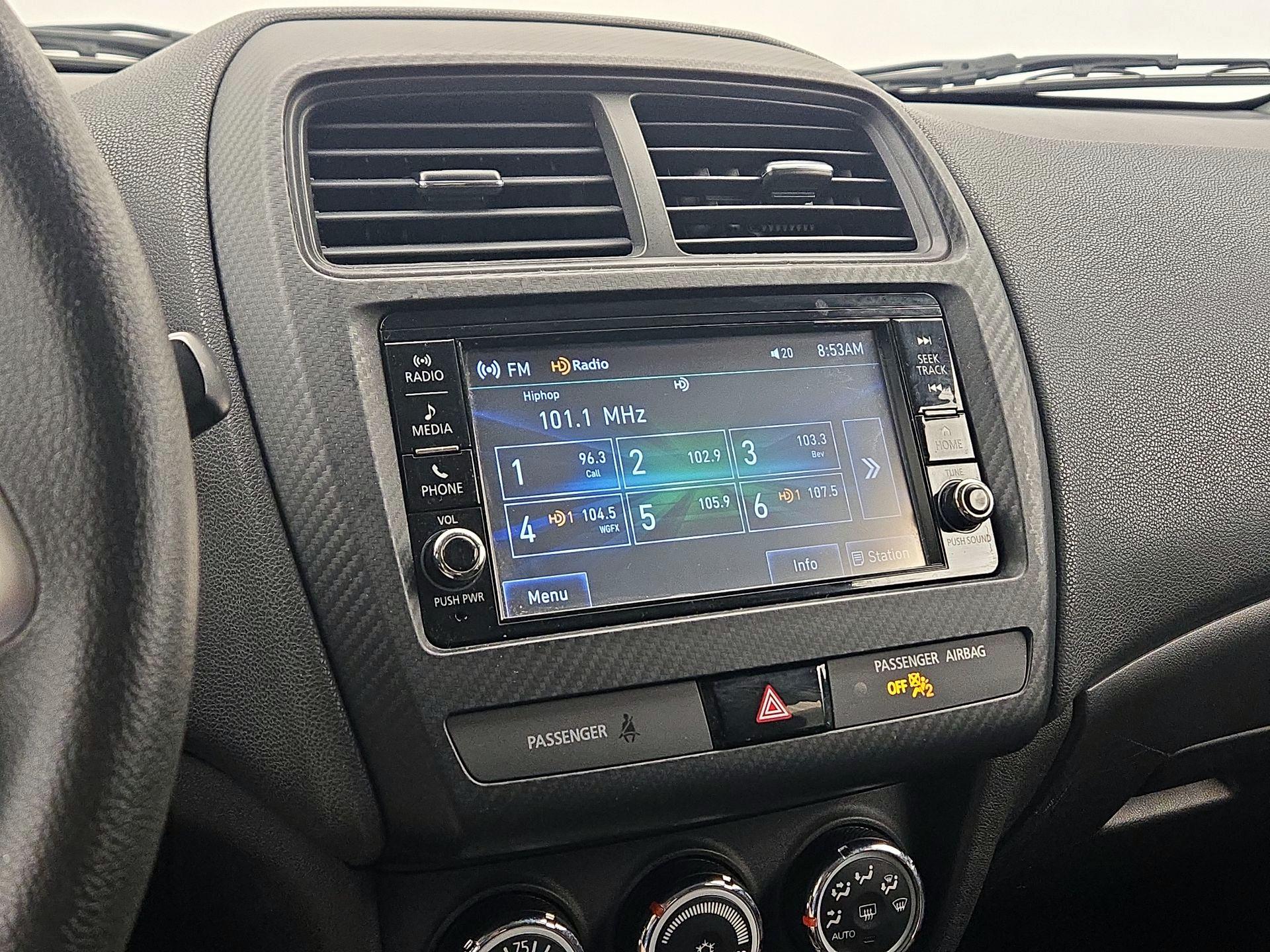 Thumbnail: 2019 Mitsubishi Outlander Sport - 14