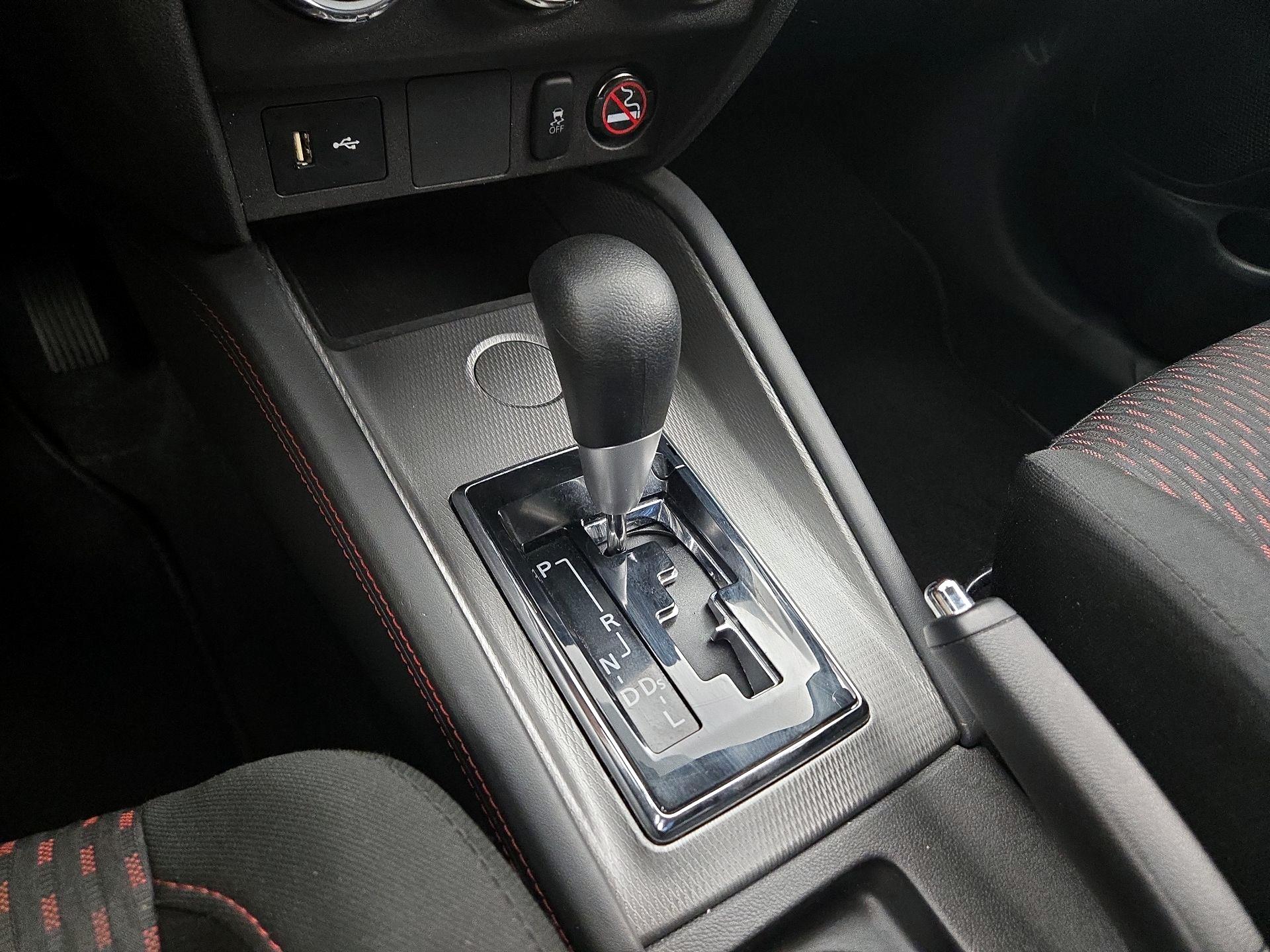 Thumbnail: 2019 Mitsubishi Outlander Sport - 16