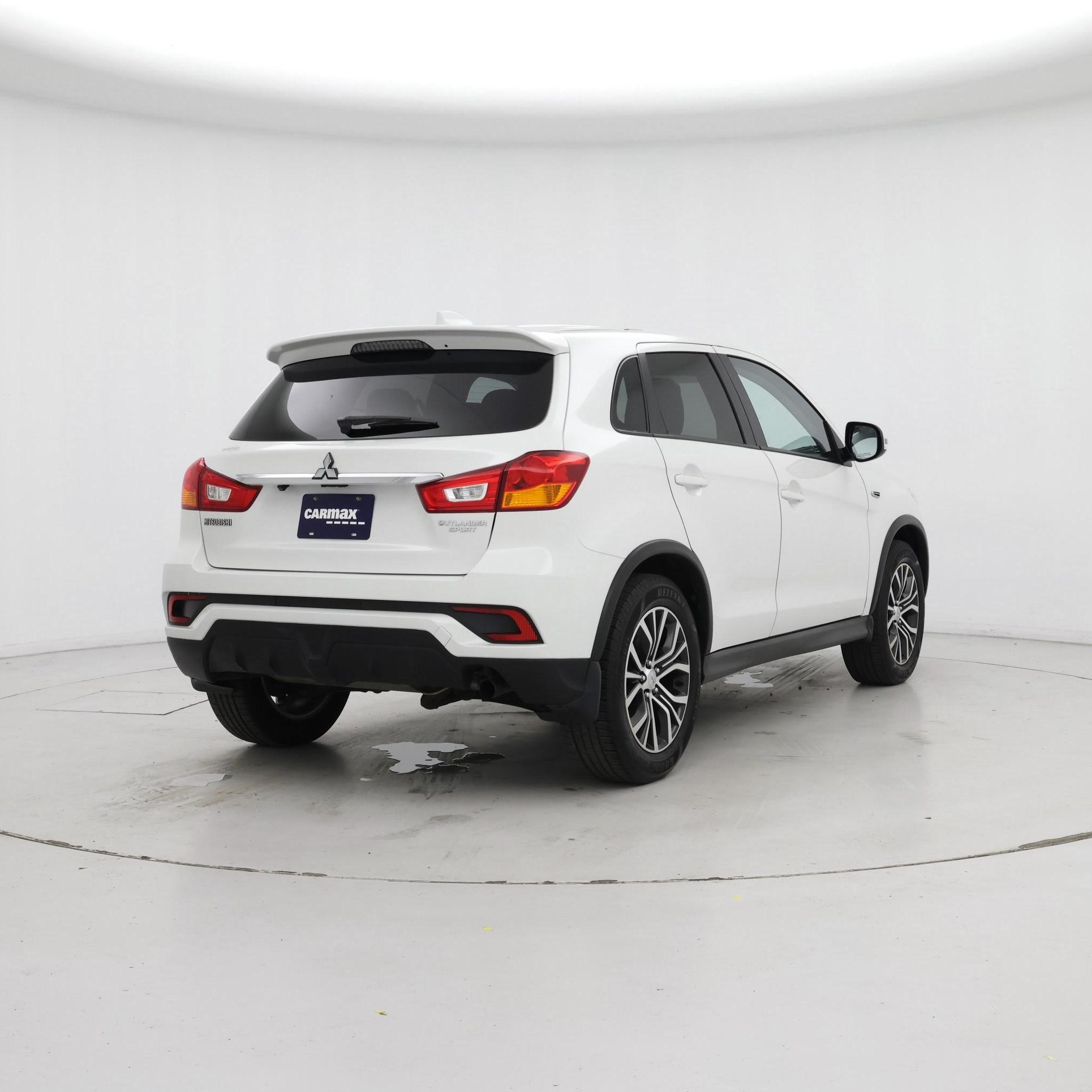 Thumbnail: 2019 Mitsubishi Outlander Sport - 8