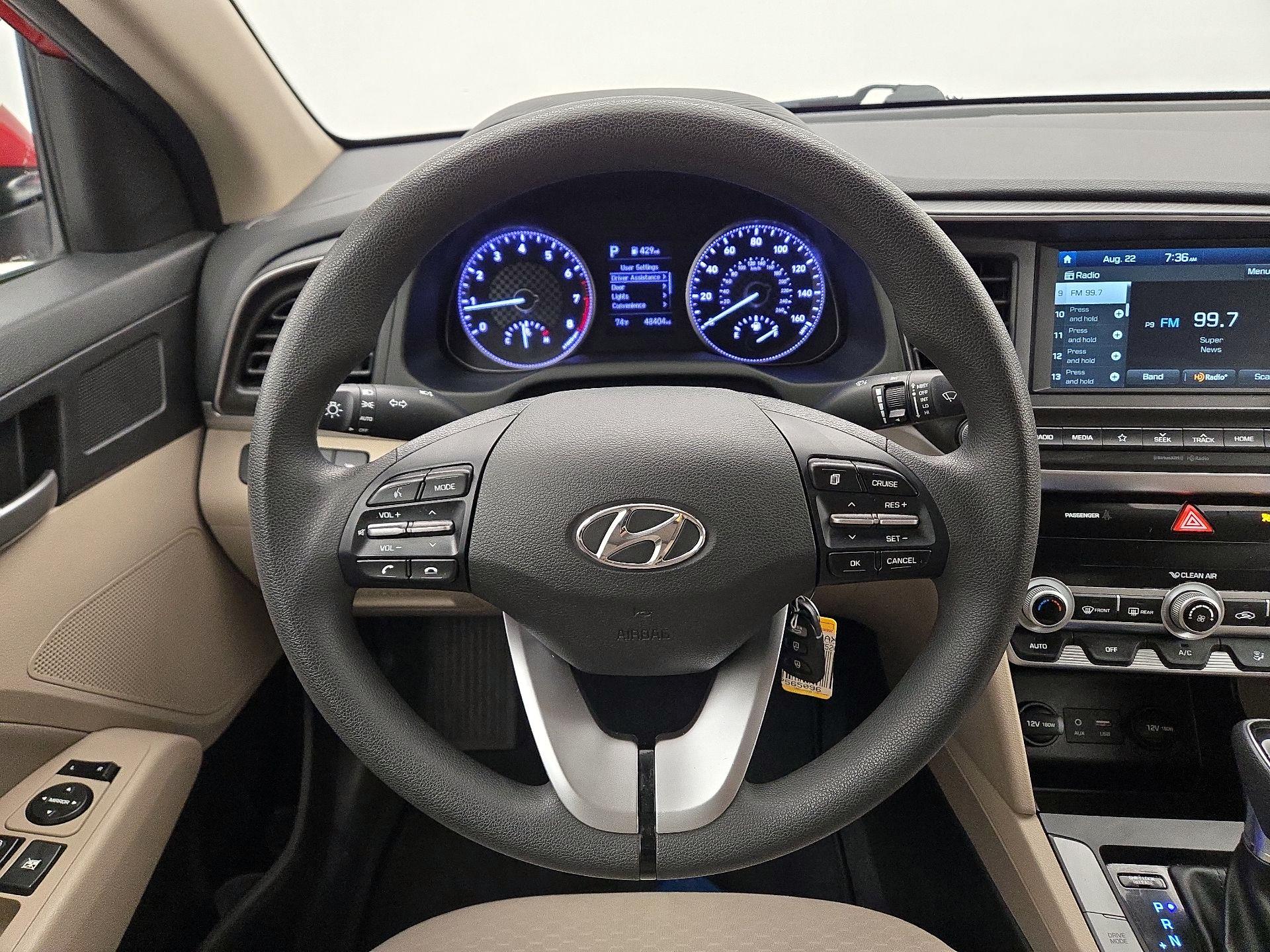 Thumbnail: 2020 Hyundai Elantra - 10