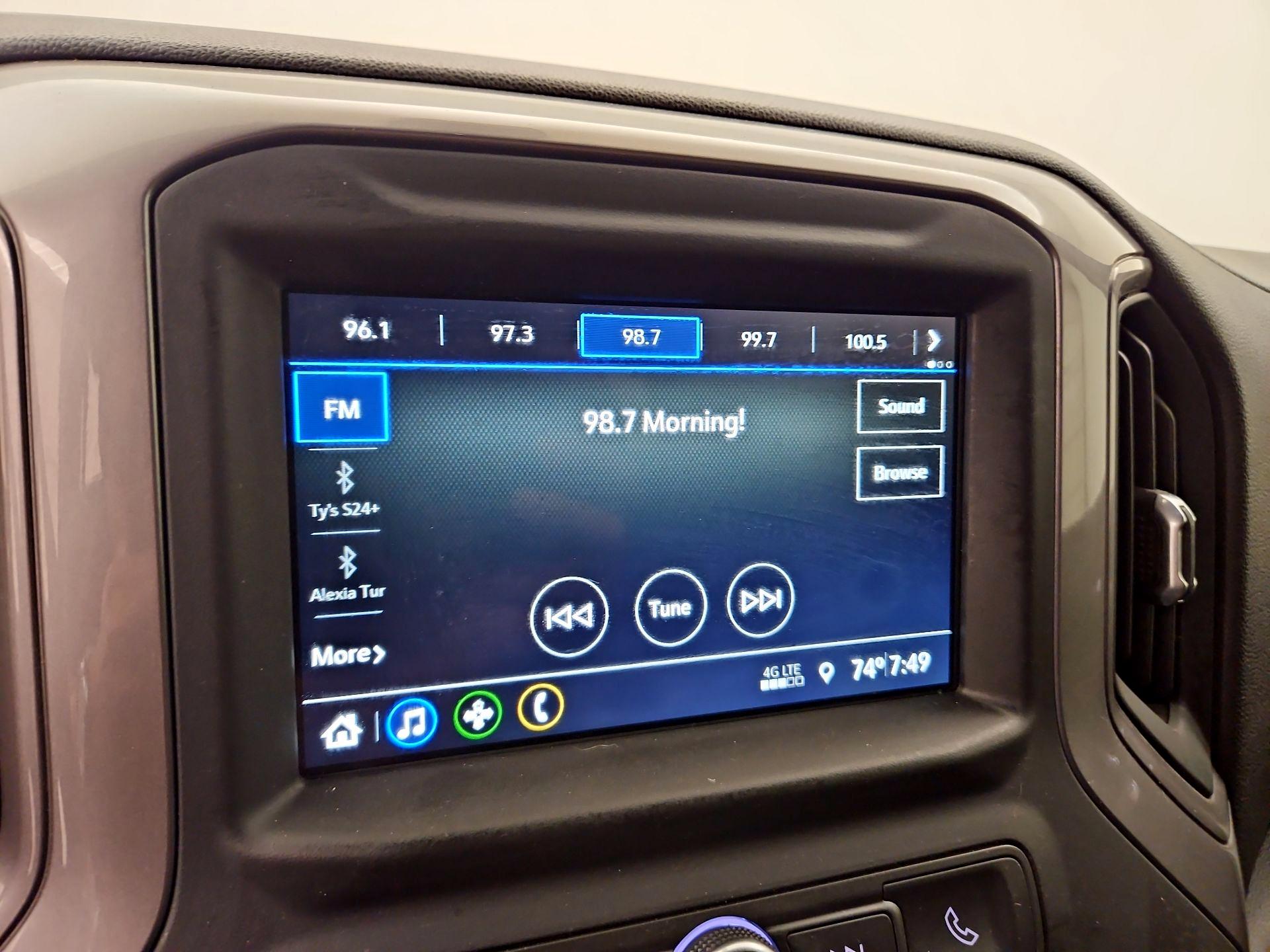 Thumbnail: 2019 Chevrolet Silverado 1500 - 16