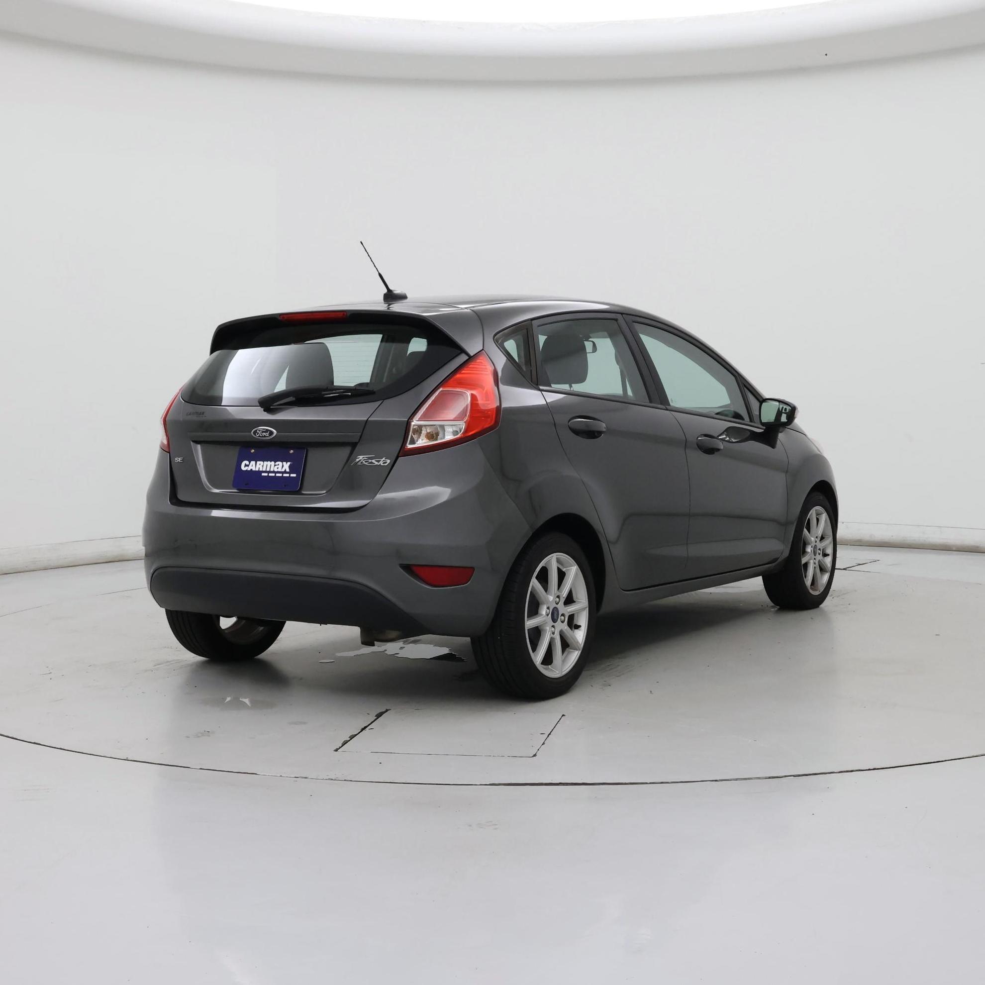 Thumbnail: 2016 Ford Fiesta - 8
