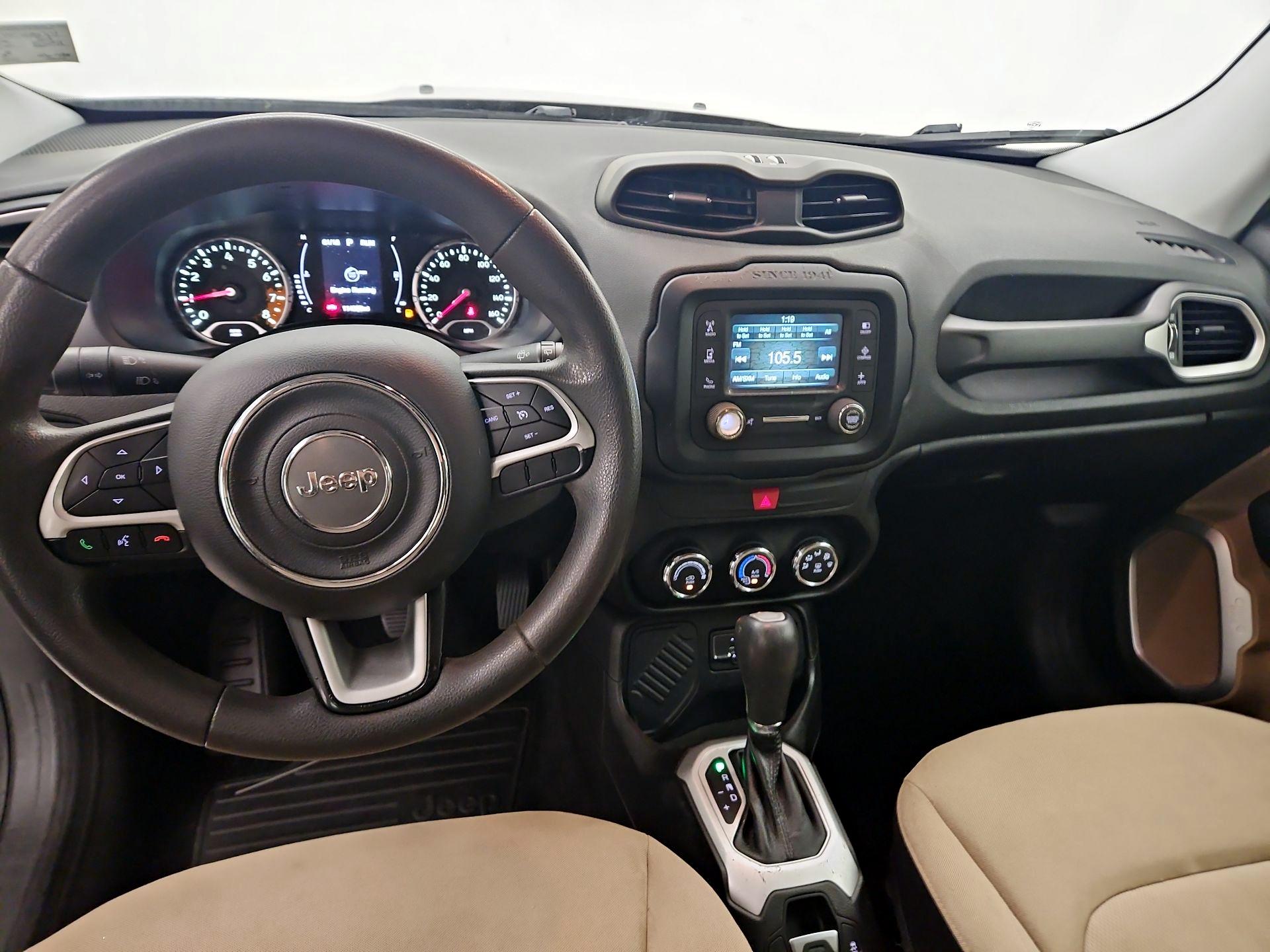 Thumbnail: 2016 Jeep Renegade - 9