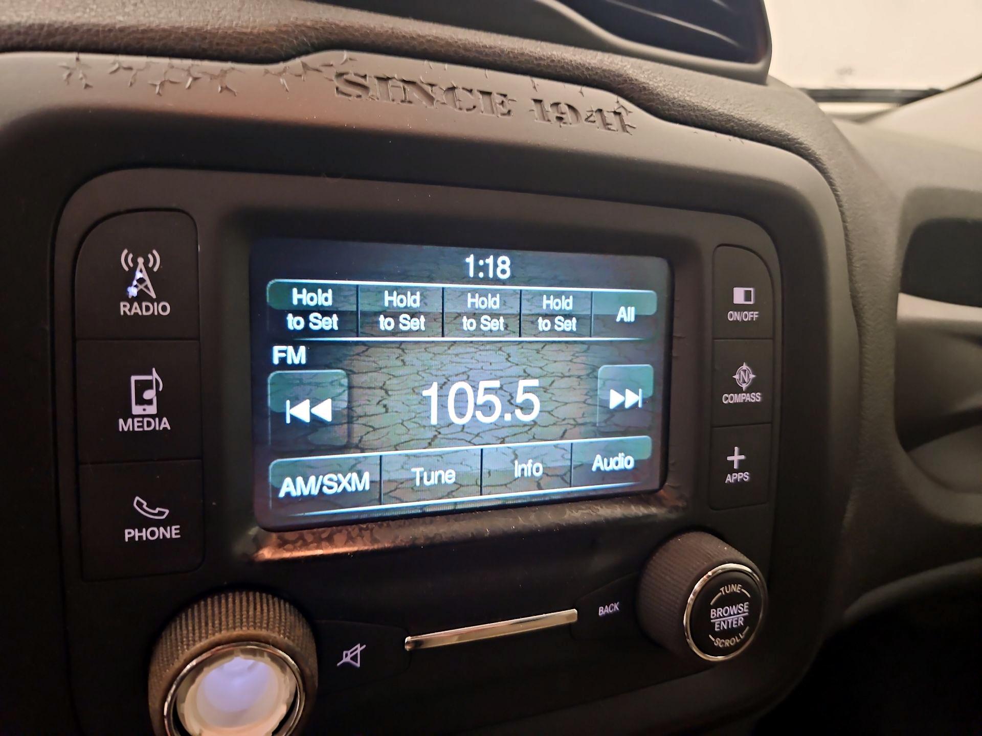 Thumbnail: 2016 Jeep Renegade - 15
