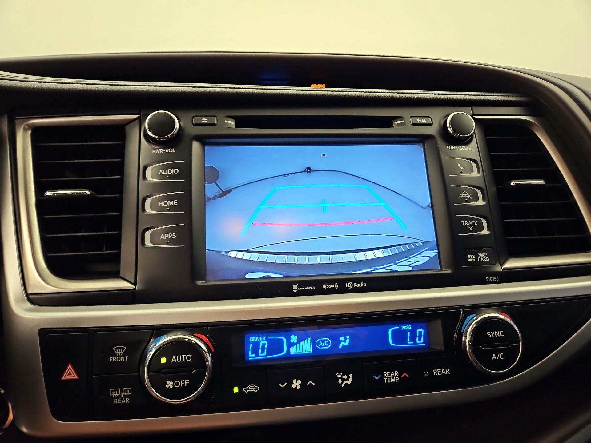 Thumbnail: 2016 Toyota Highlander - 15
