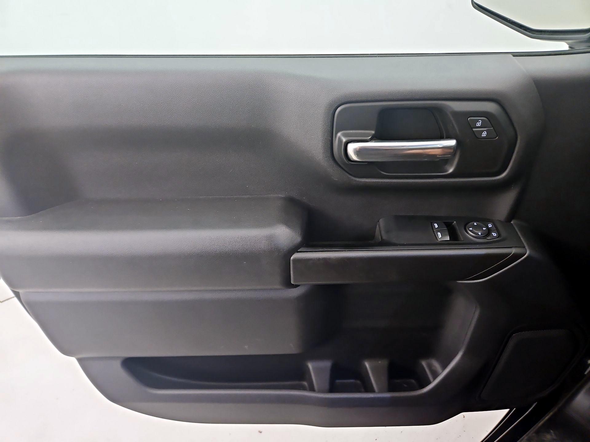 Thumbnail: 2019 Chevrolet Silverado 1500 - 12