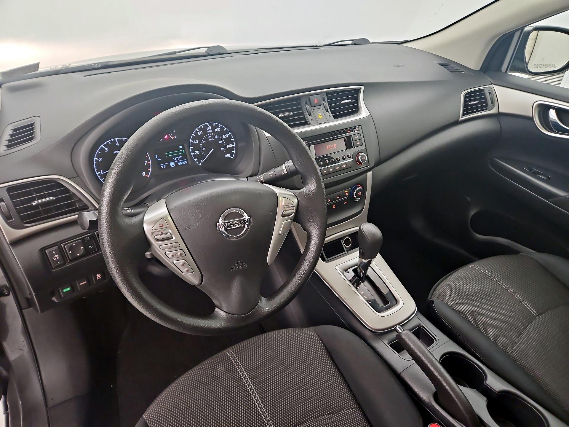 Thumbnail: 2015 Nissan Sentra - 9