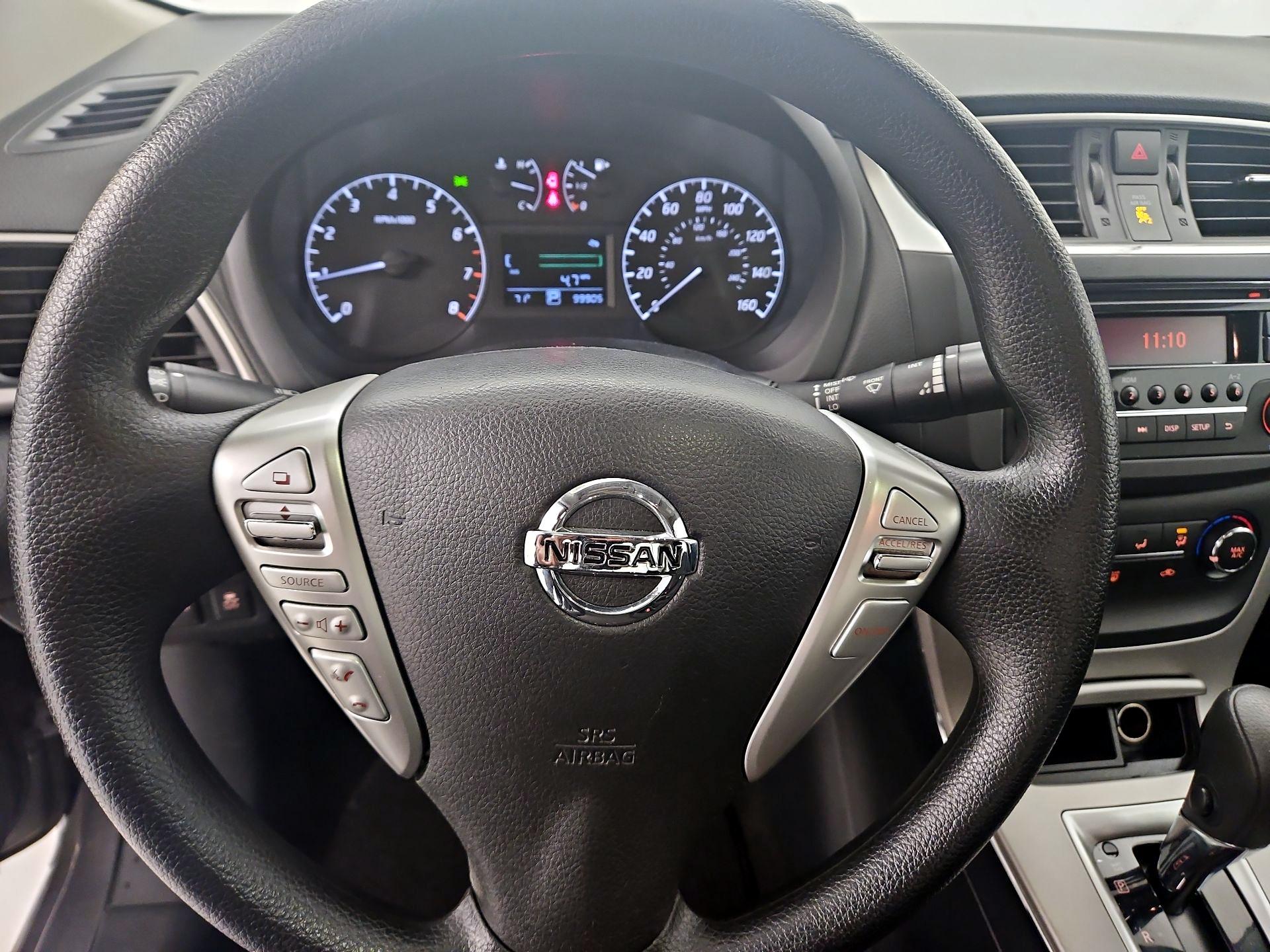 Thumbnail: 2015 Nissan Sentra - 10