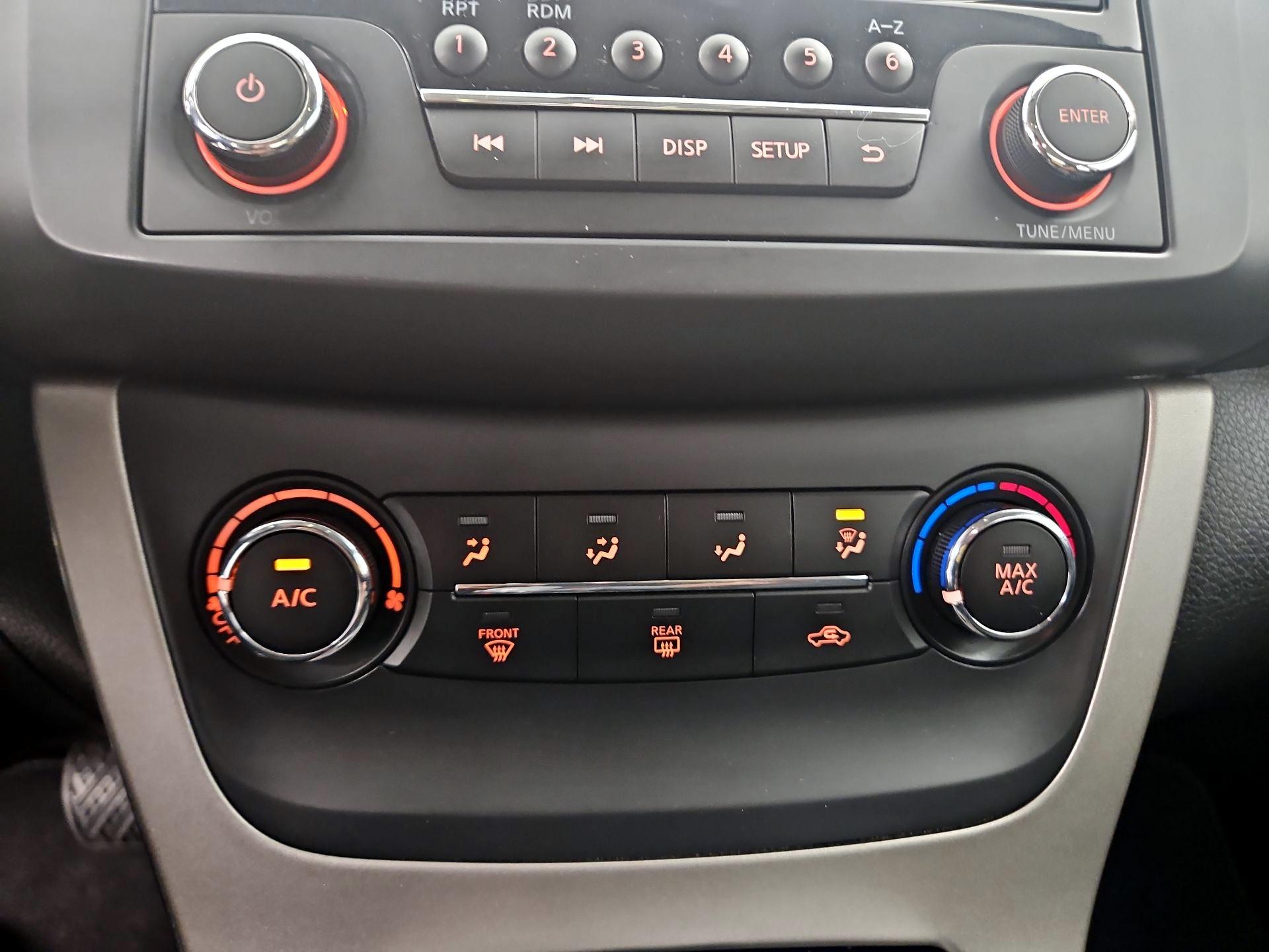 Thumbnail: 2015 Nissan Sentra - 15