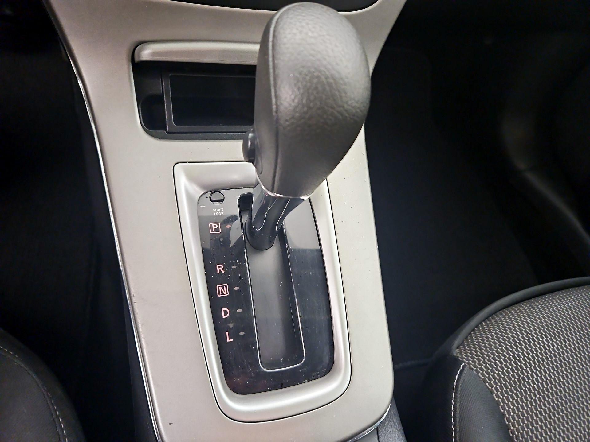 Thumbnail: 2015 Nissan Sentra - 16