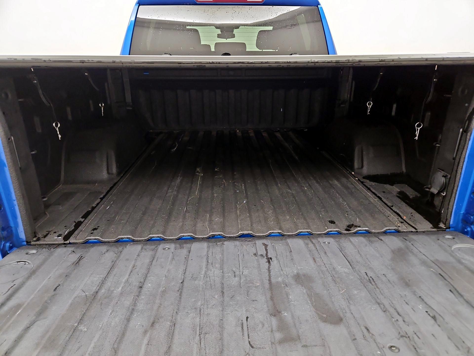 Thumbnail: 2022 Chevrolet Silverado 1500 - 20