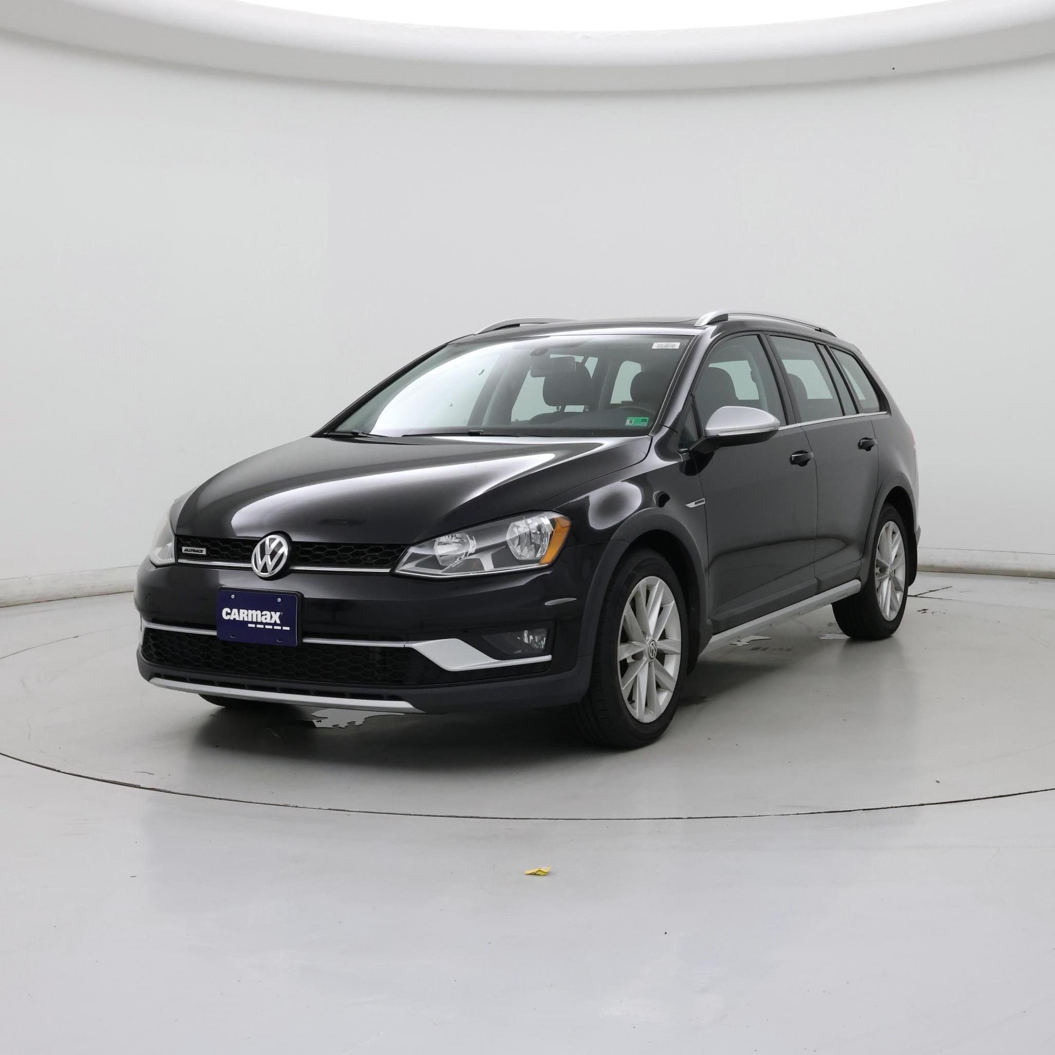 Thumbnail: 2017 Volkswagen Golf - 4