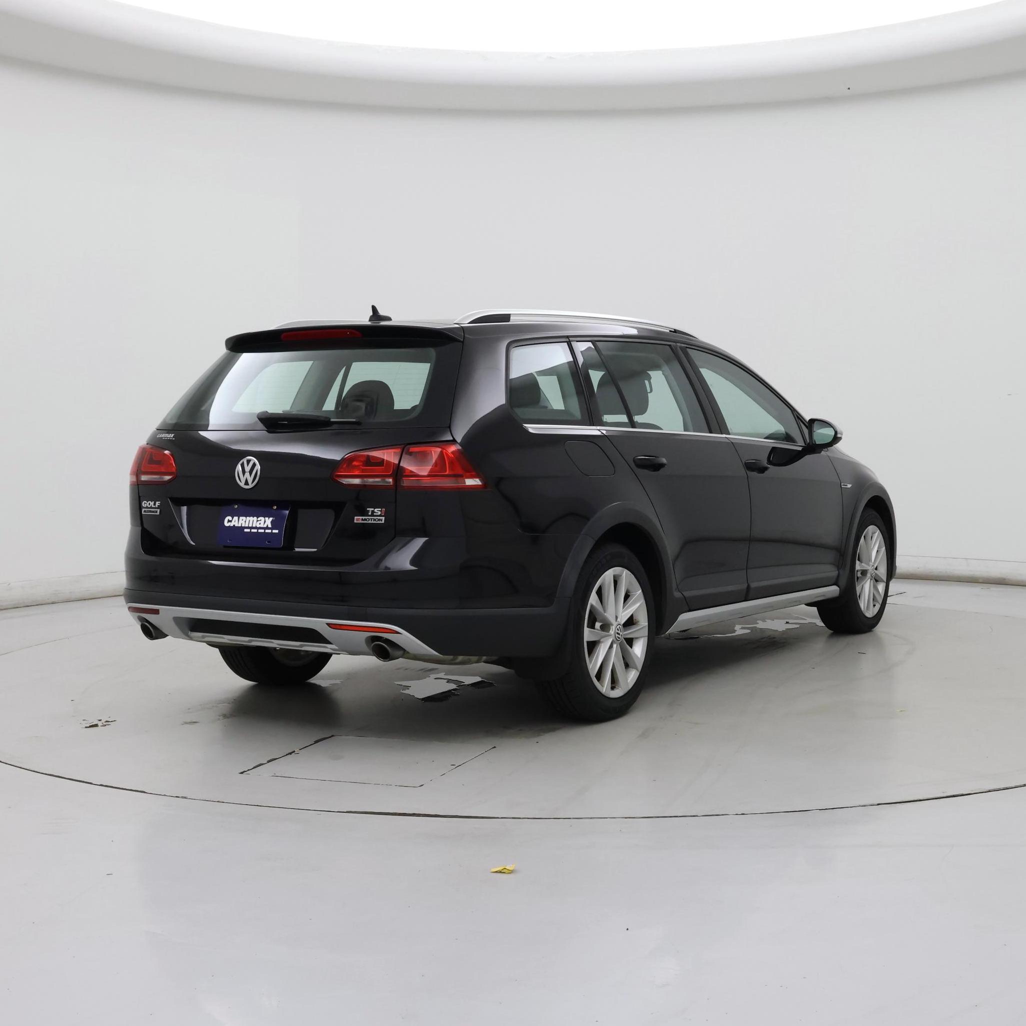 Thumbnail: 2017 Volkswagen Golf - 8