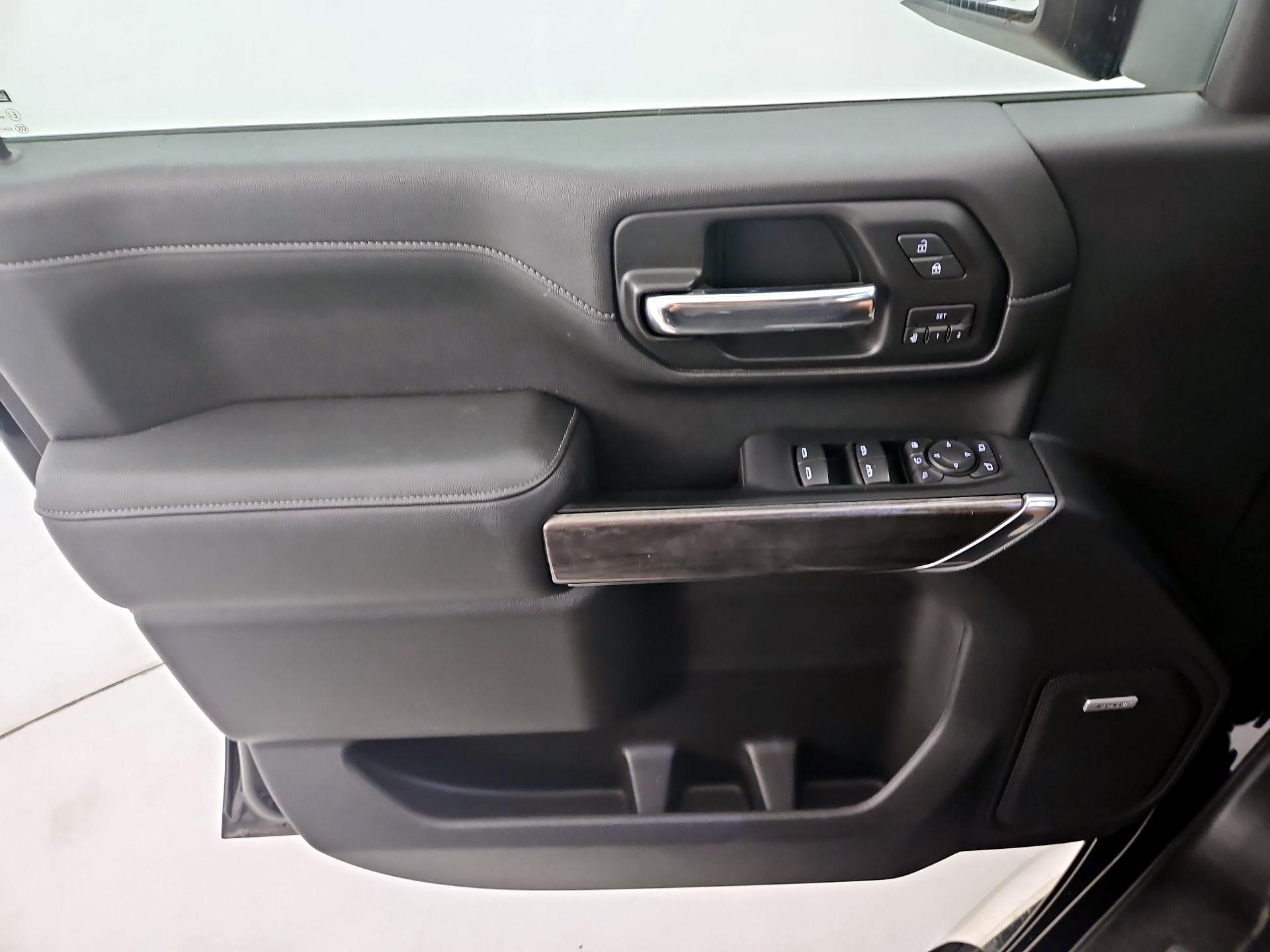 Thumbnail: 2020 Chevrolet Silverado 3500 - 12