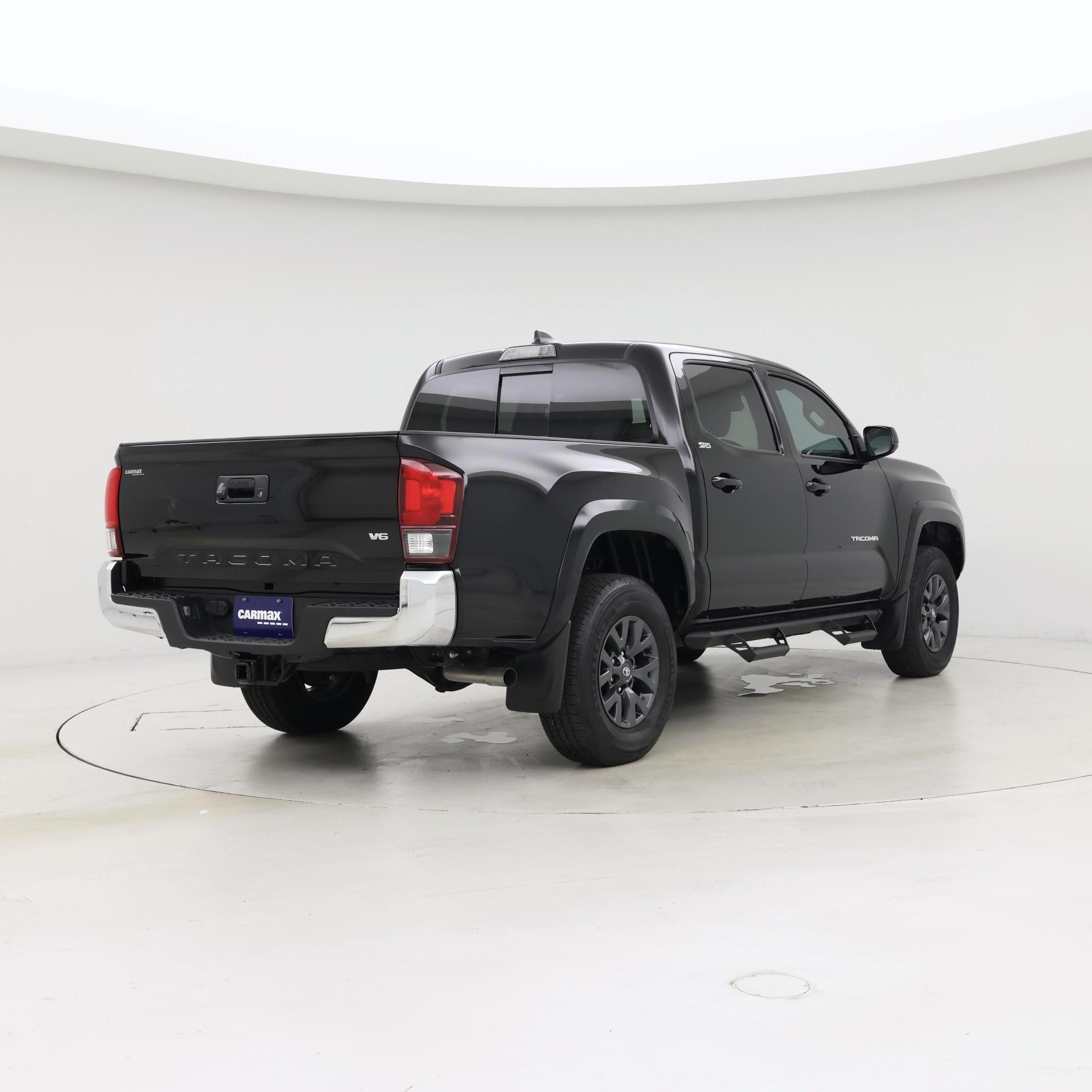 Thumbnail: 2023 Toyota Tacoma - 8