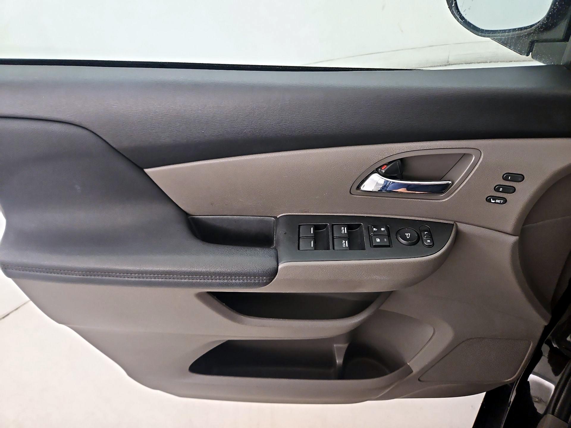 Thumbnail: 2016 Honda Odyssey - 12