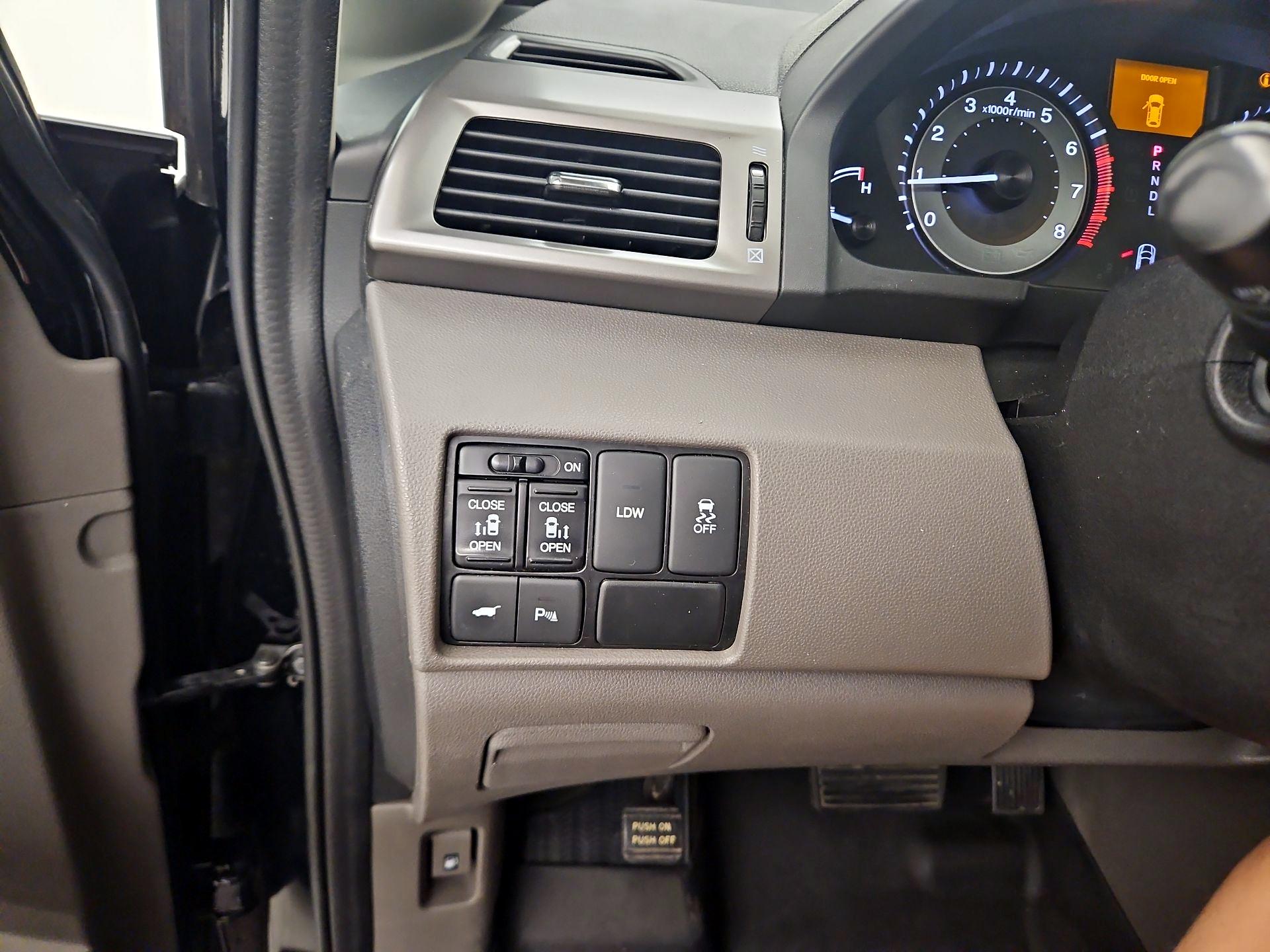 Thumbnail: 2016 Honda Odyssey - 13