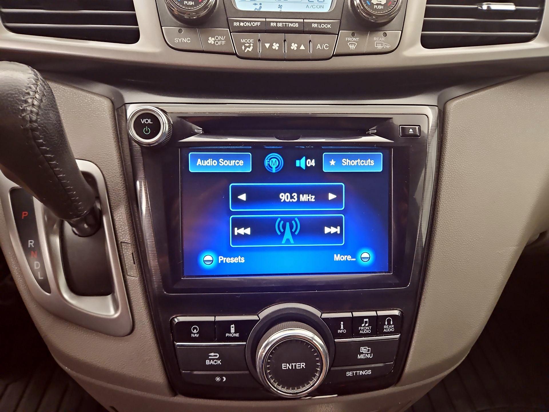 Thumbnail: 2016 Honda Odyssey - 15