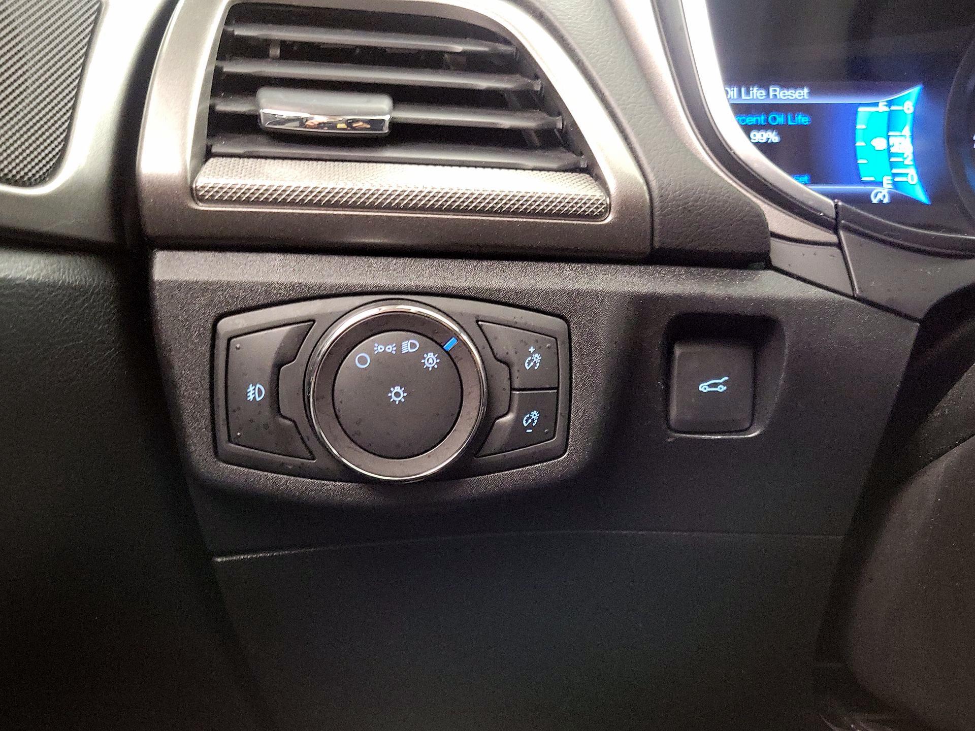 Thumbnail: 2019 Ford Fusion - 13
