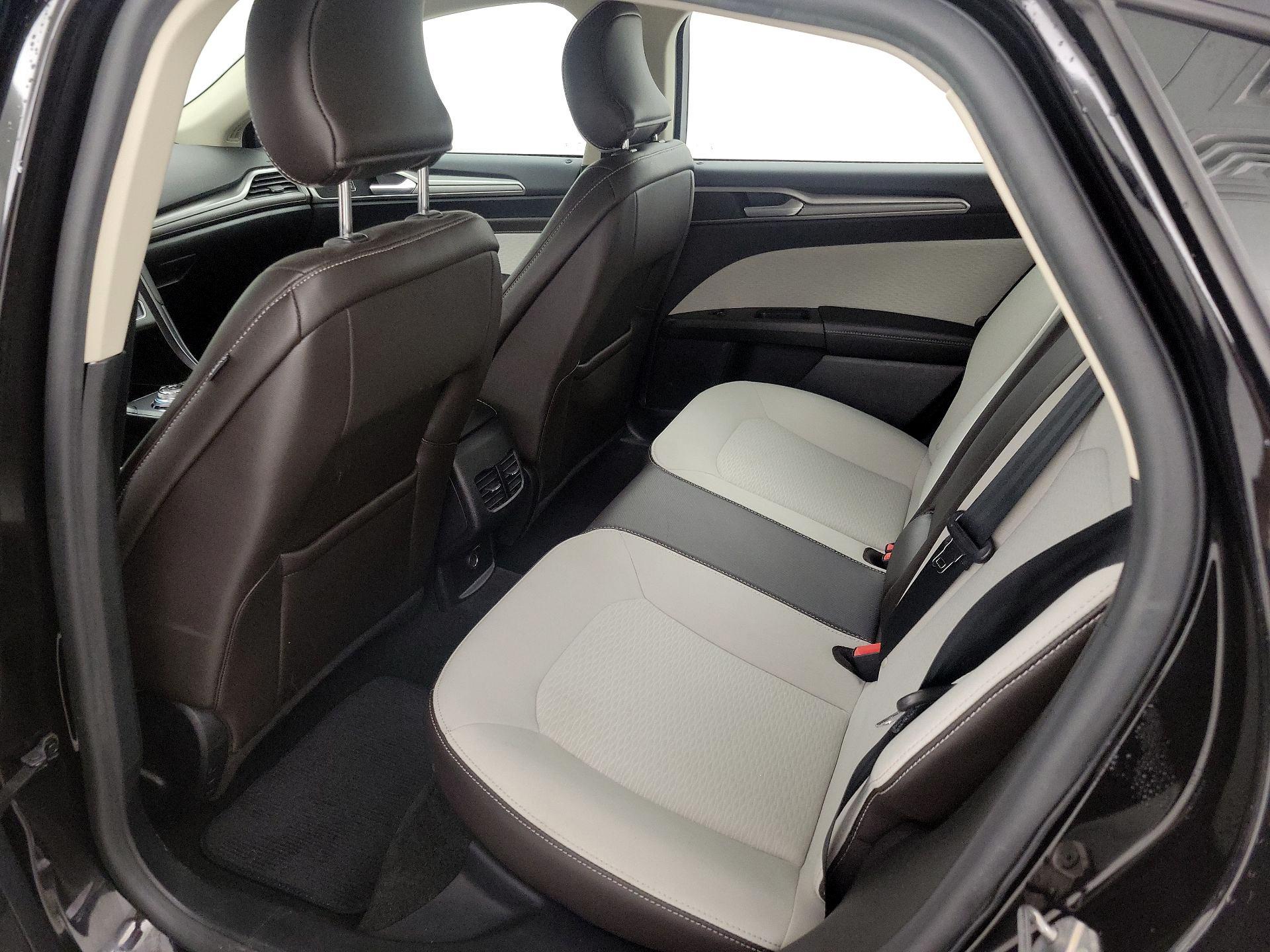 Thumbnail: 2019 Ford Fusion - 19