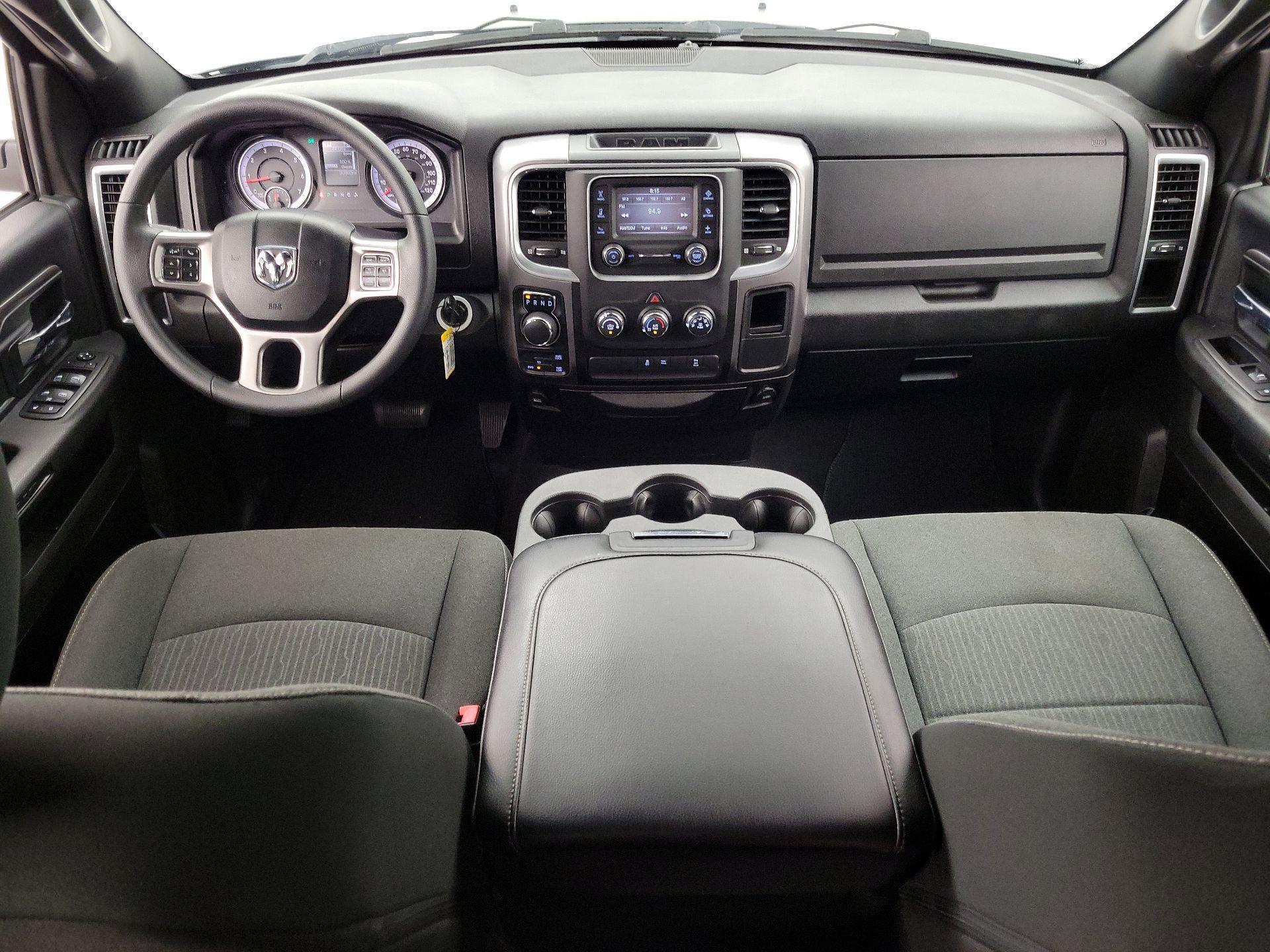 Thumbnail: 2021 RAM 1500 Classic - 9