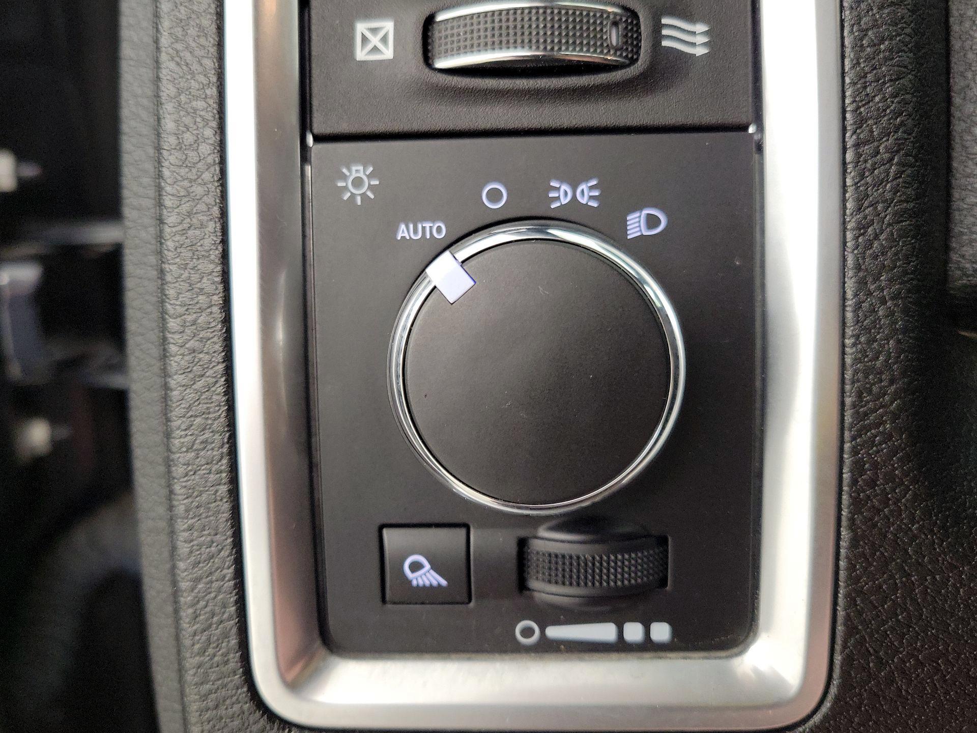 Thumbnail: 2021 RAM 1500 Classic - 13