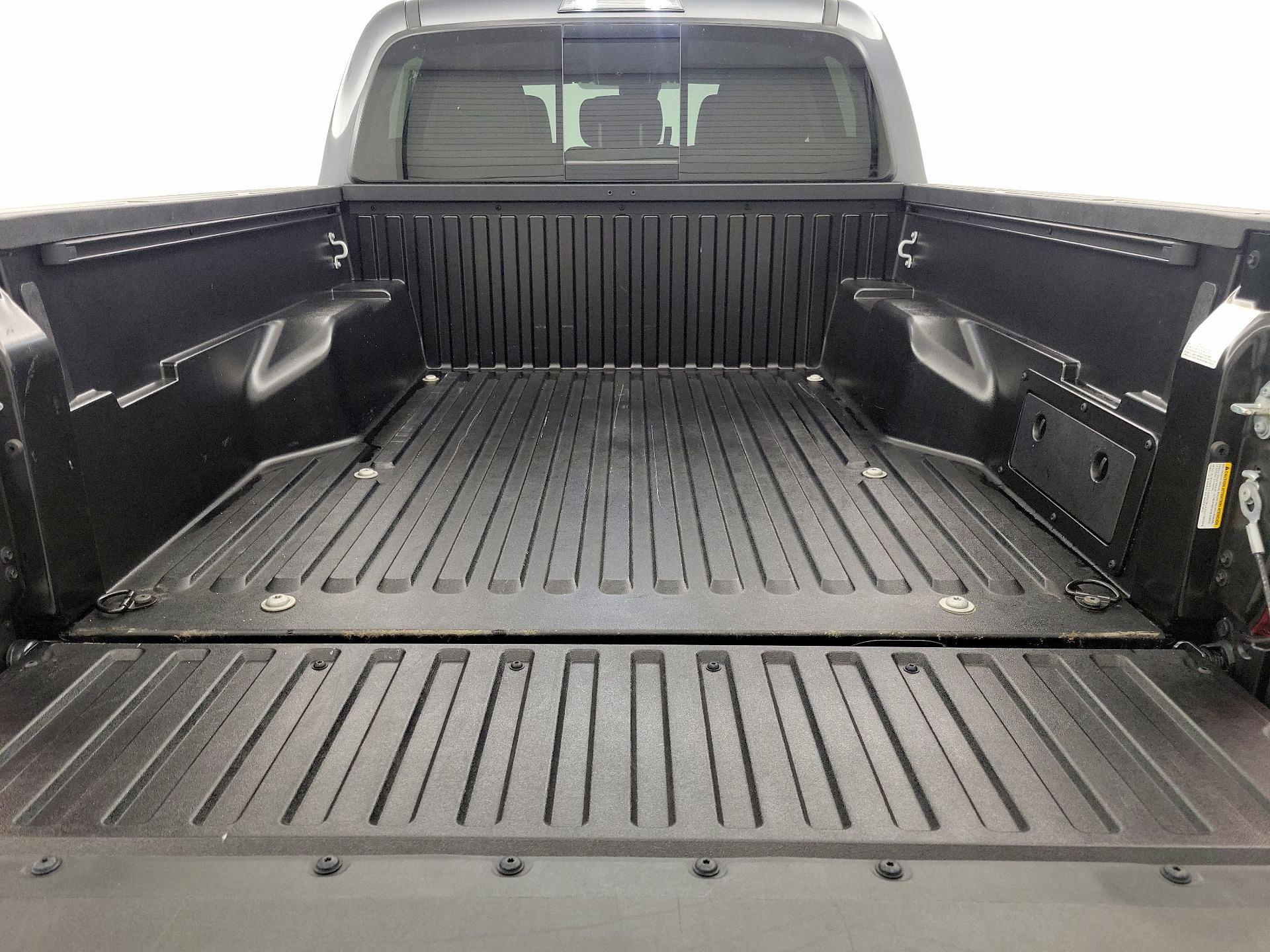 Thumbnail: 2023 Toyota Tacoma - 20