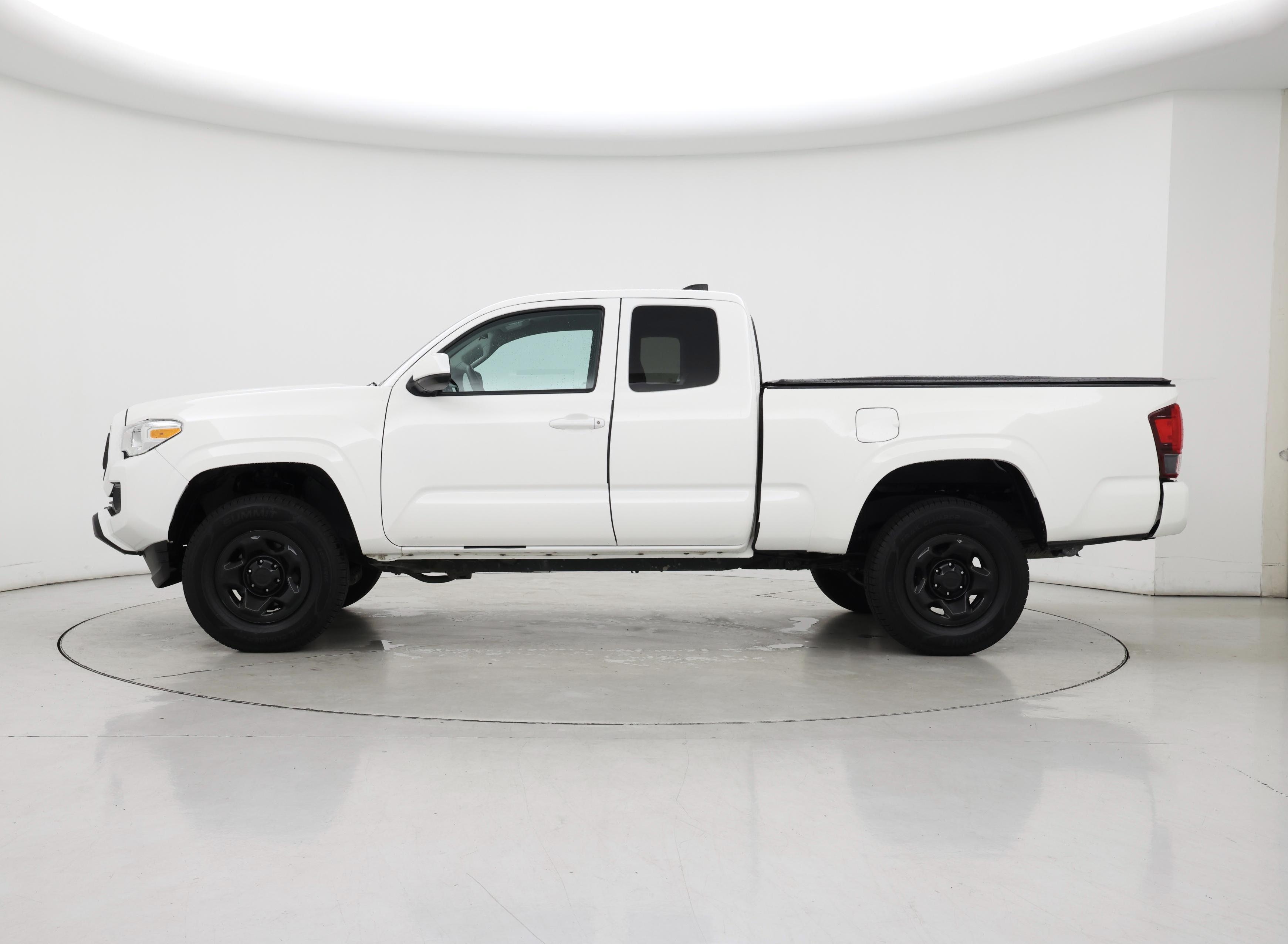 Thumbnail: 2021 Toyota Tacoma - 3