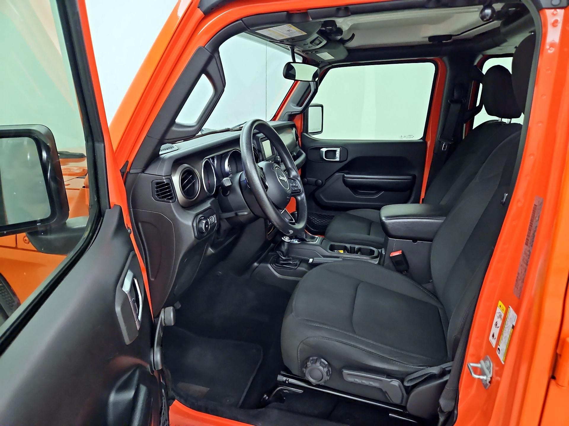 Thumbnail: 2019 Jeep Wrangler - 11