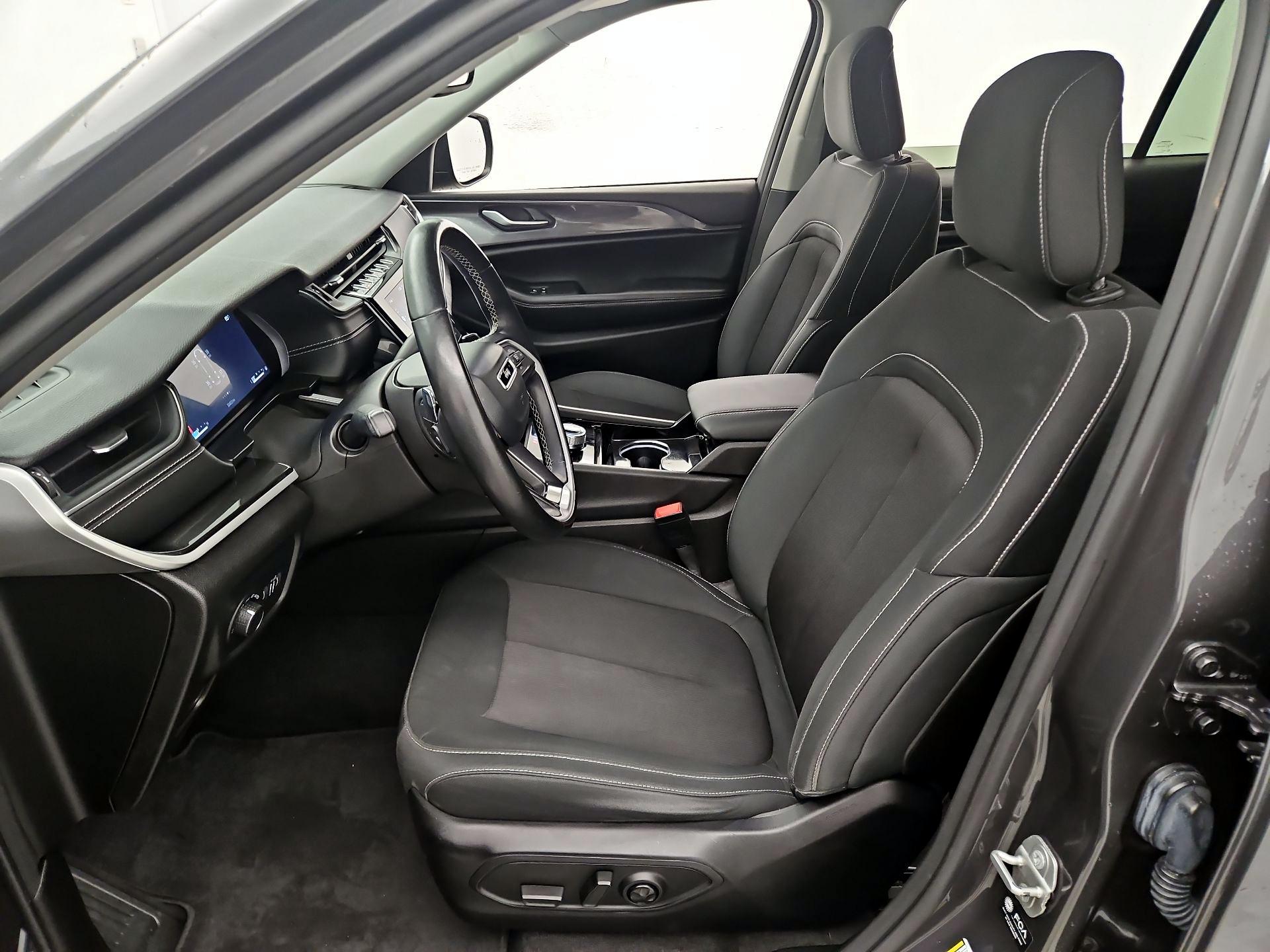 Thumbnail: 2021 Jeep Grand Cherokee L - 11