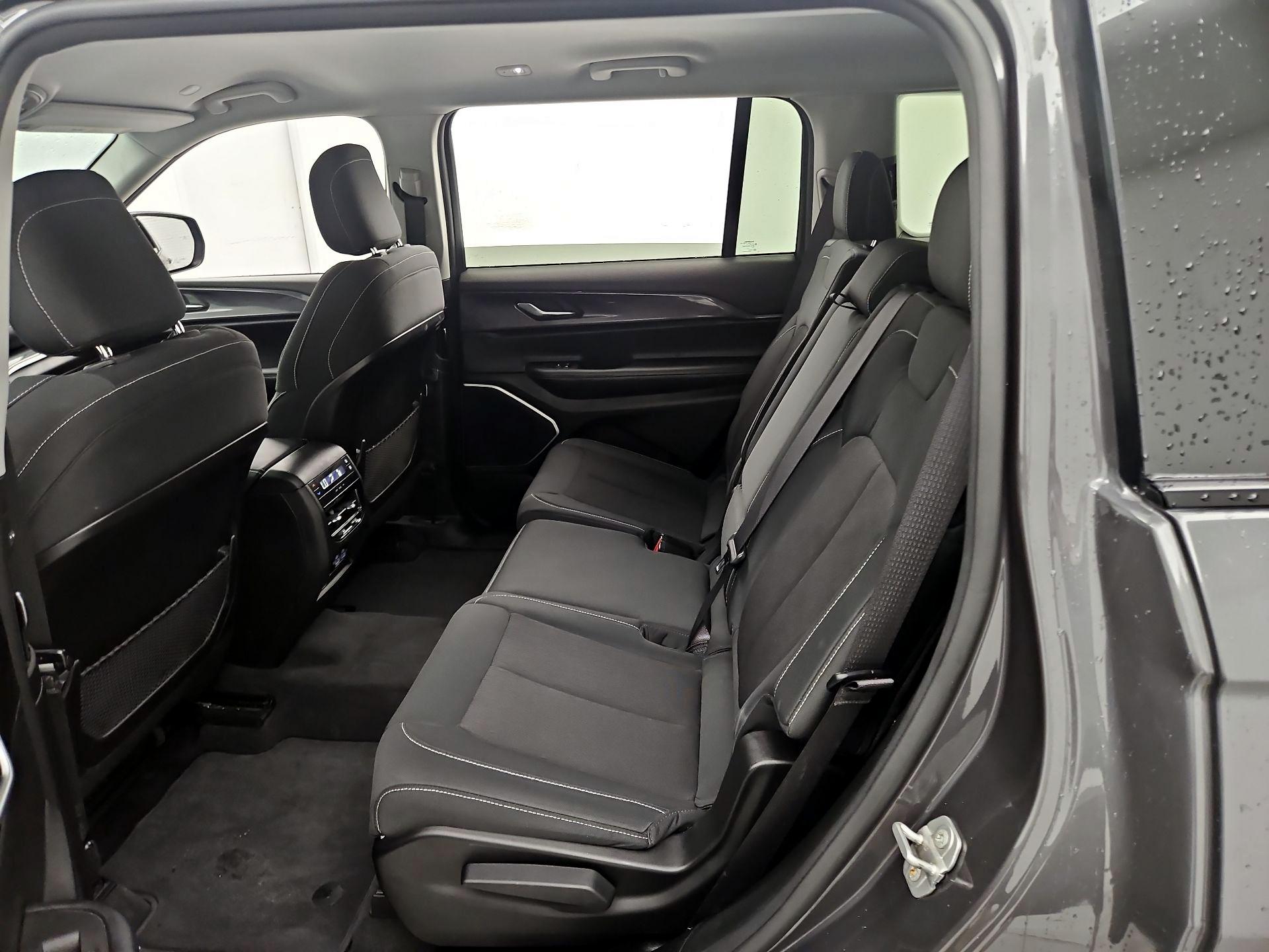 Thumbnail: 2021 Jeep Grand Cherokee L - 19