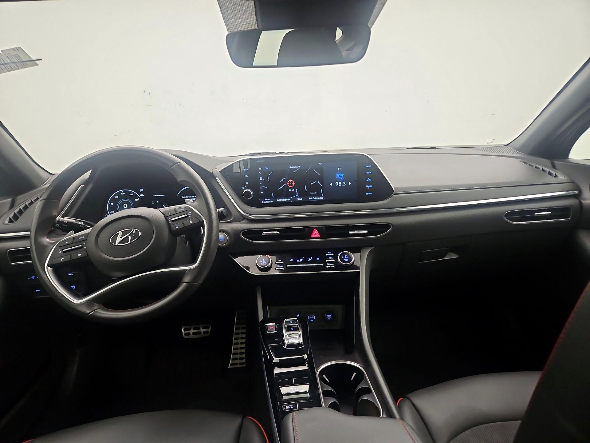 Thumbnail: 2022 Hyundai Sonata - 9