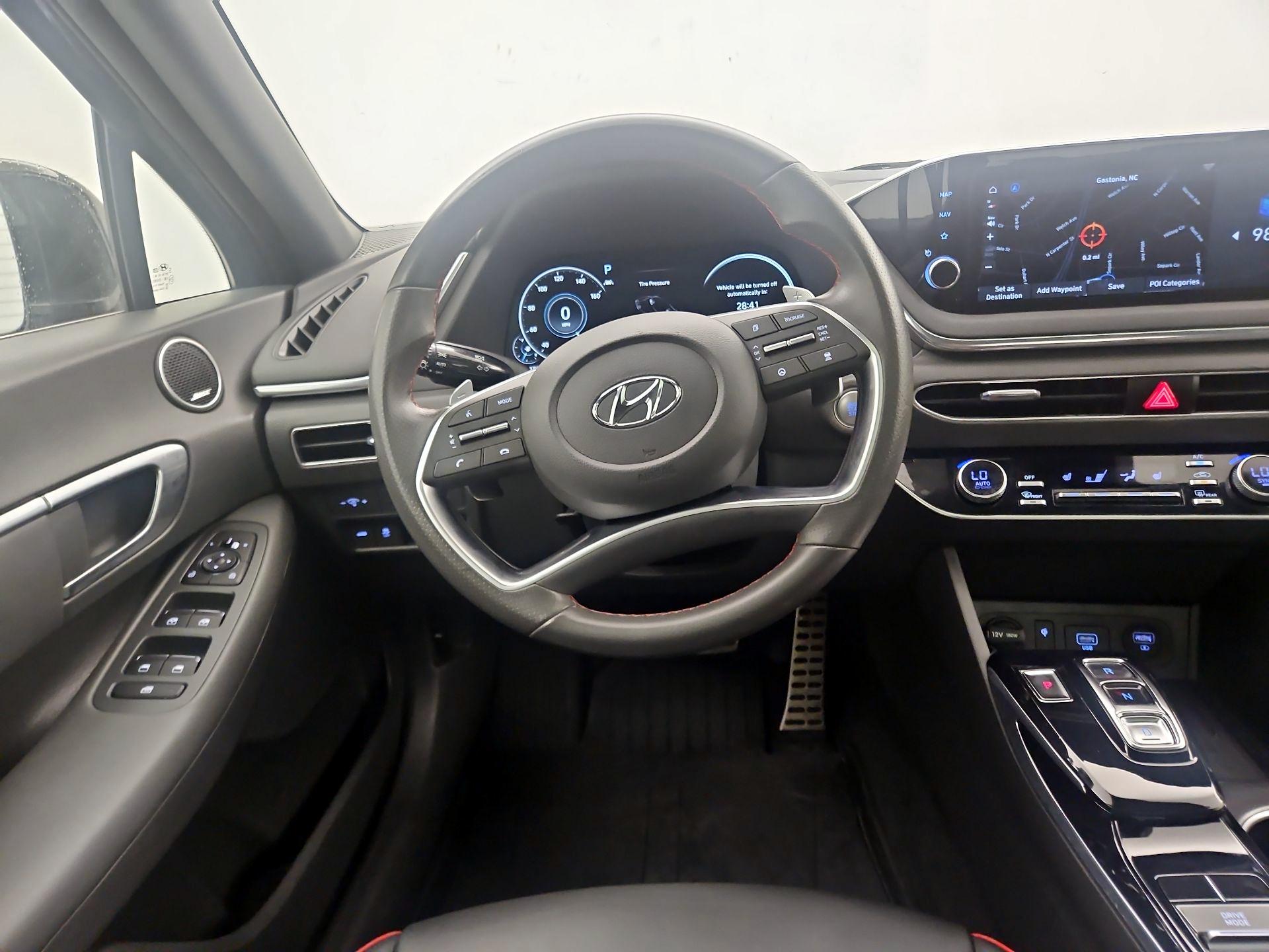 Thumbnail: 2022 Hyundai Sonata - 10