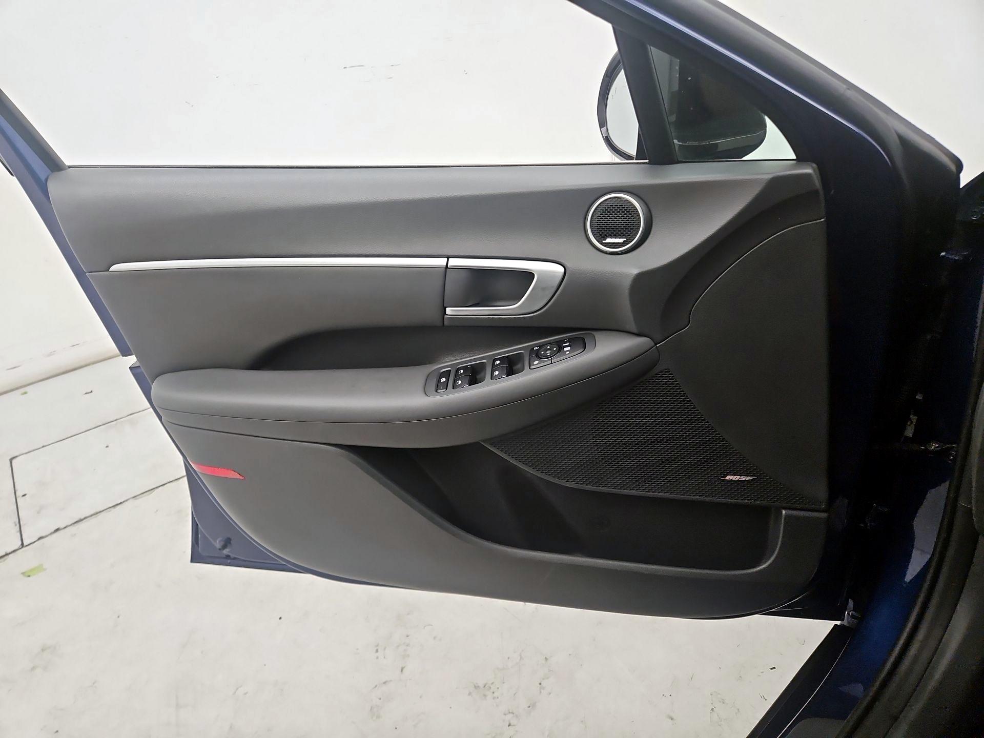 Thumbnail: 2022 Hyundai Sonata - 12
