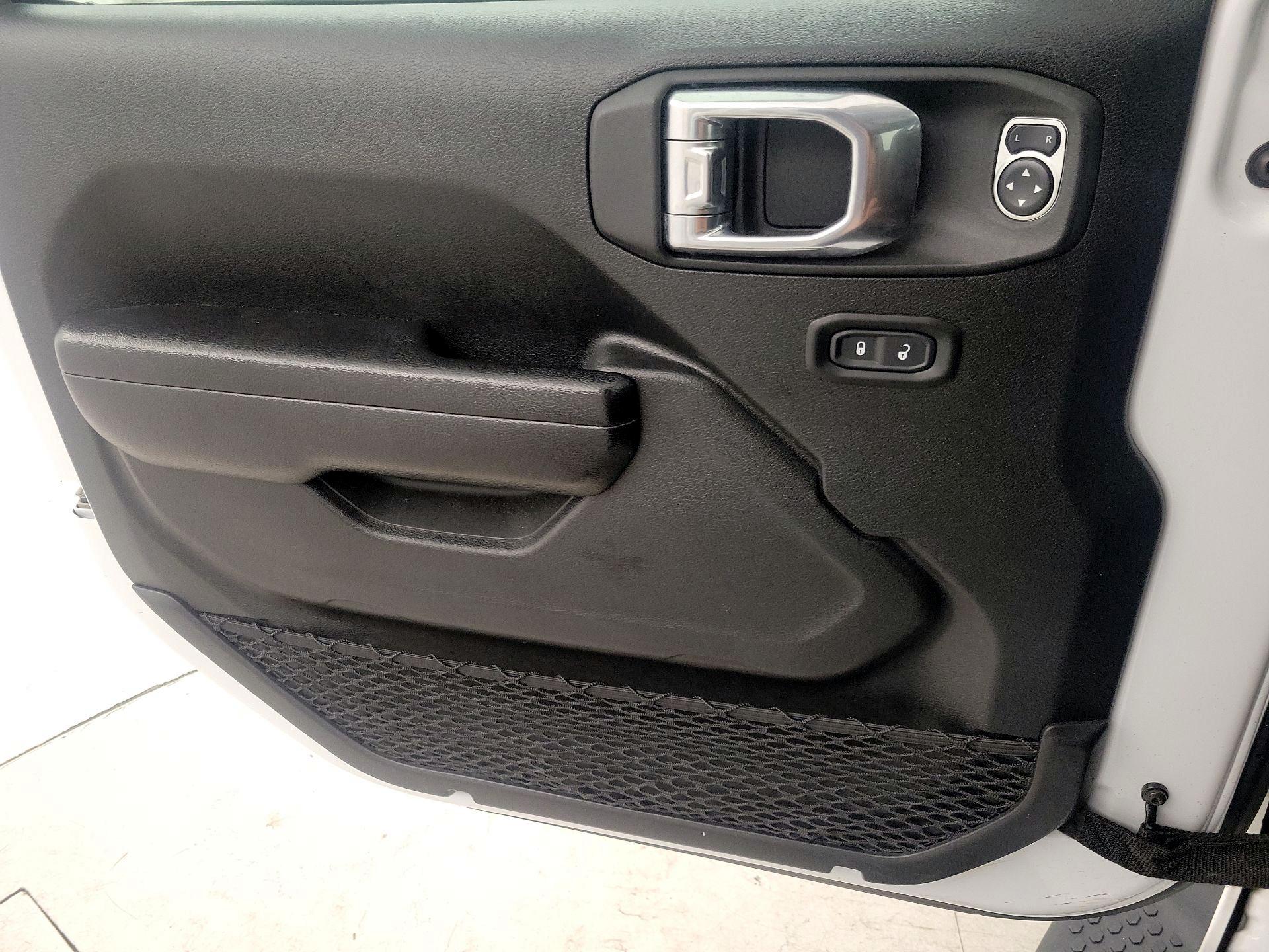 Thumbnail: 2021 Jeep Wrangler - 12