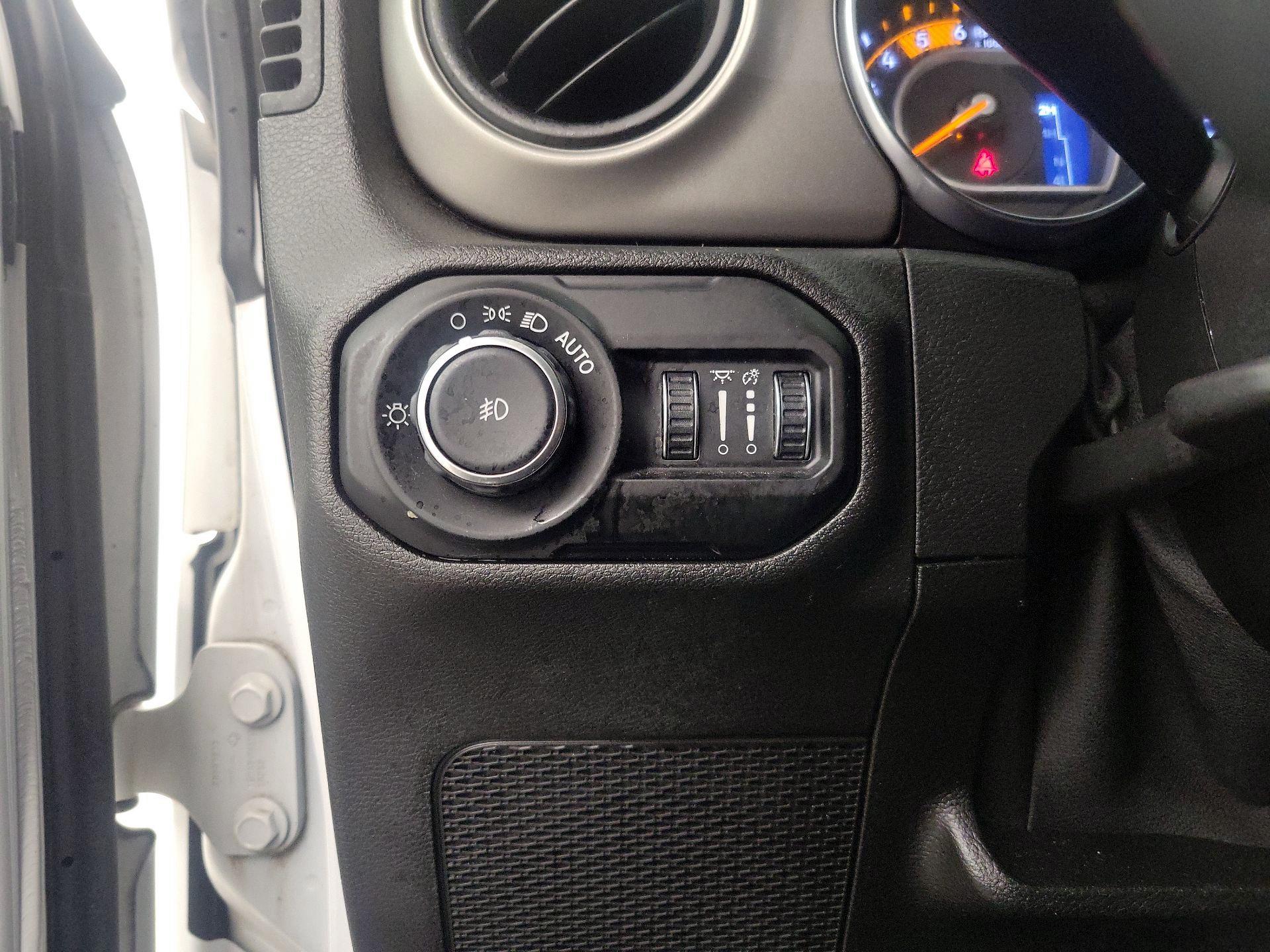 Thumbnail: 2021 Jeep Wrangler - 13