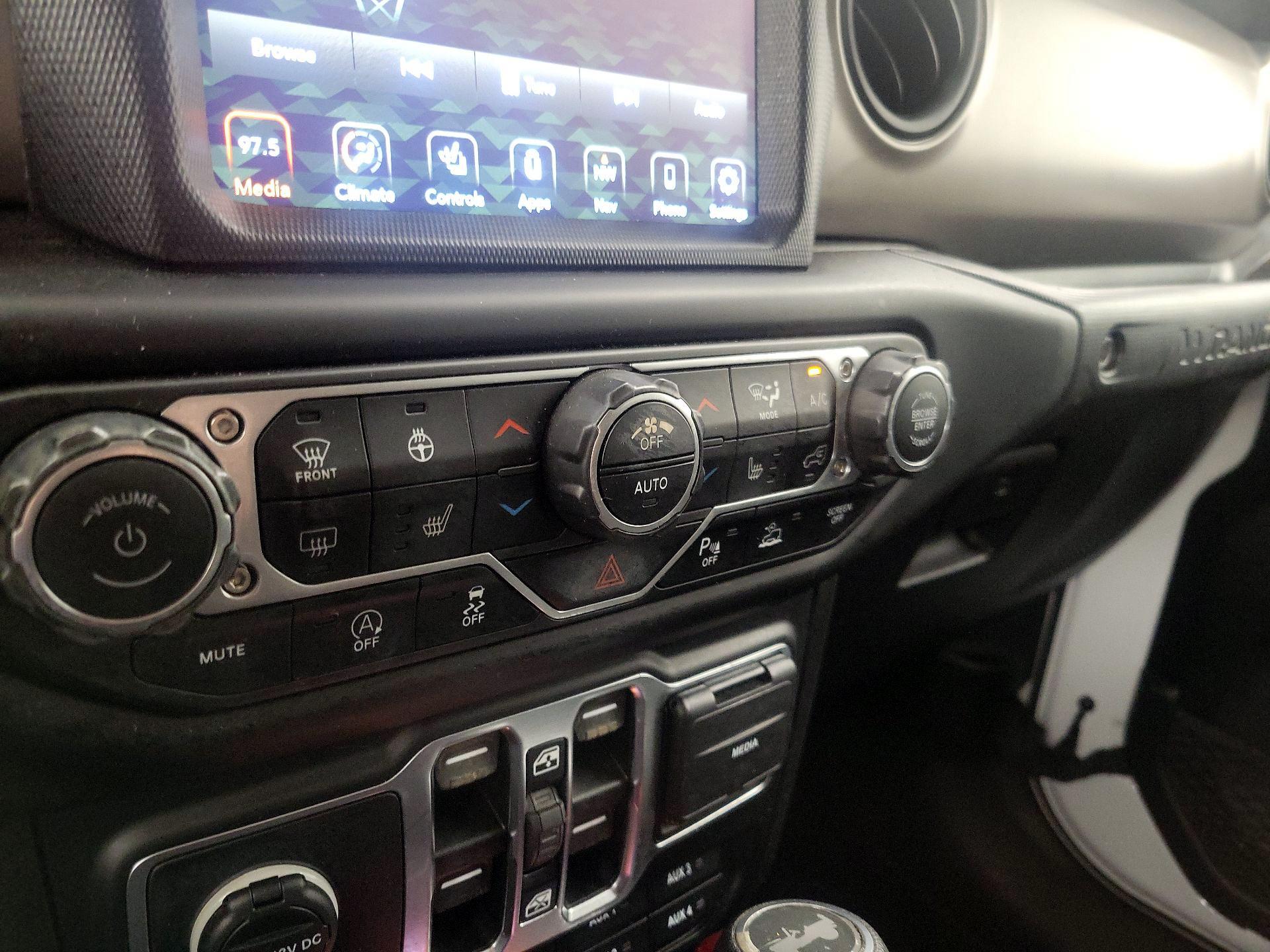 Thumbnail: 2021 Jeep Wrangler - 16