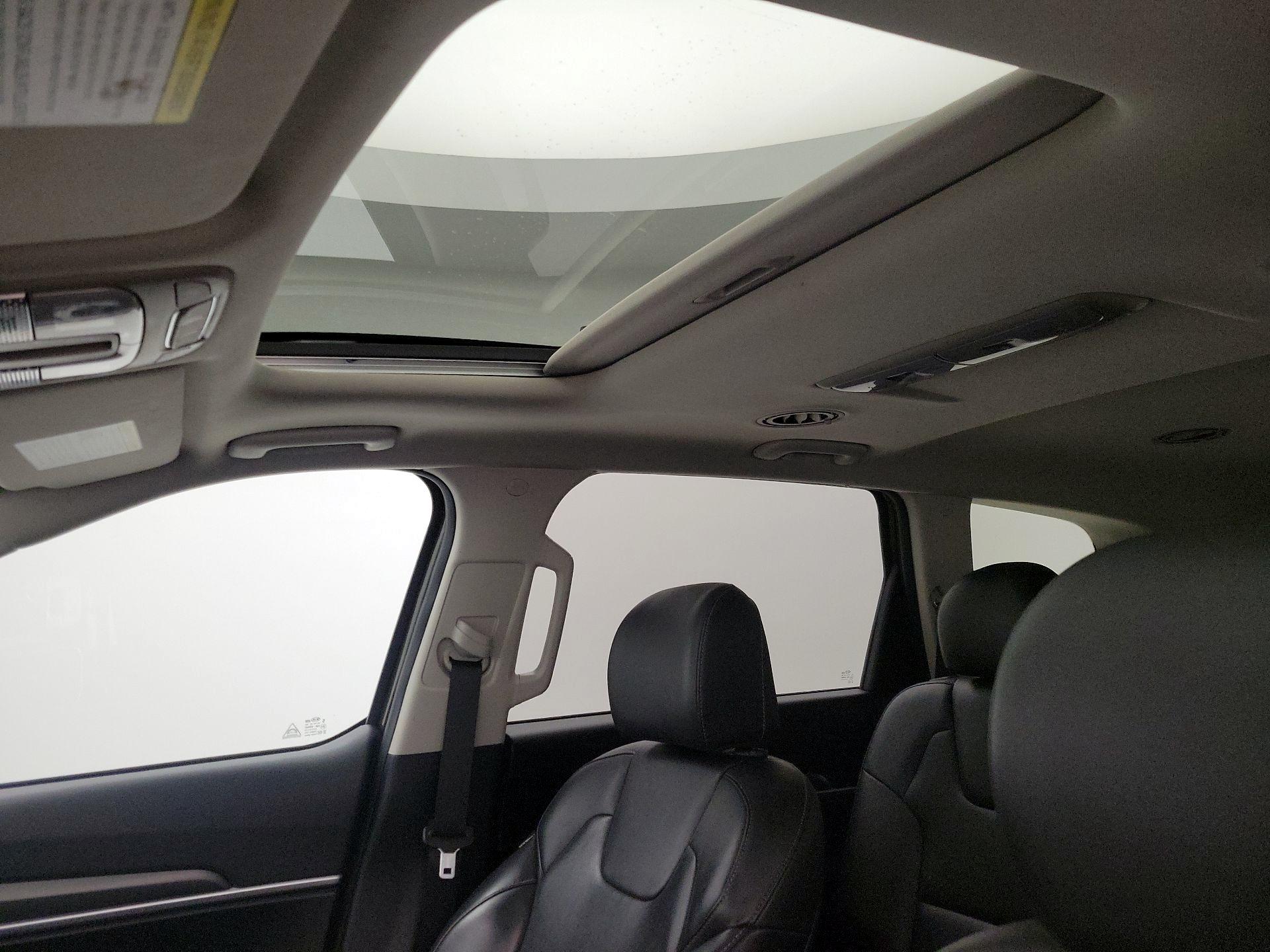 Thumbnail: 2021 Kia Telluride - 19