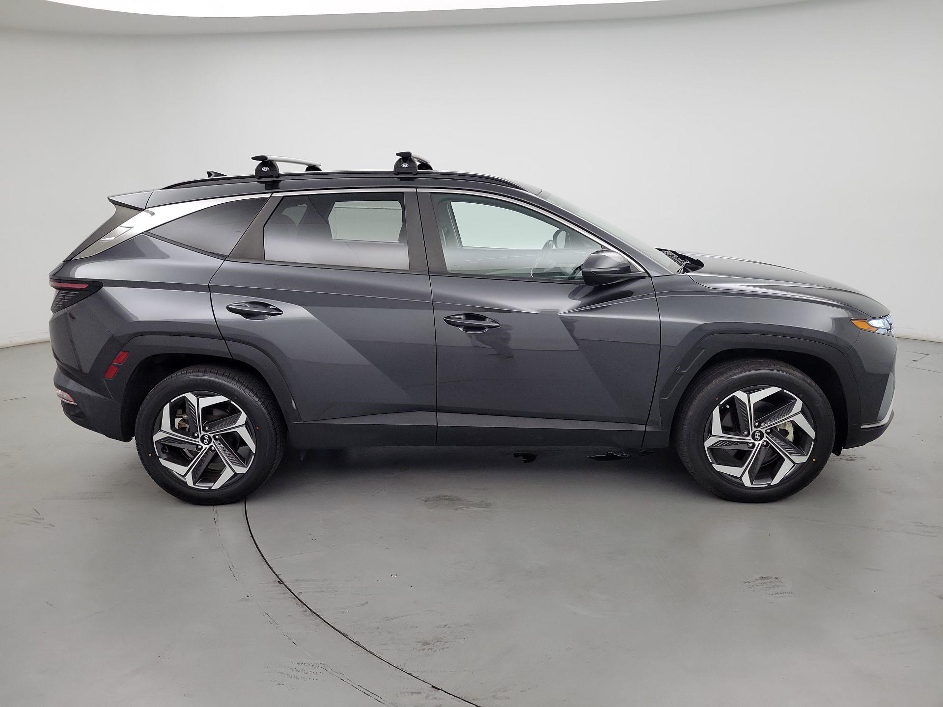 Thumbnail: 2022 Hyundai Tucson - 4
