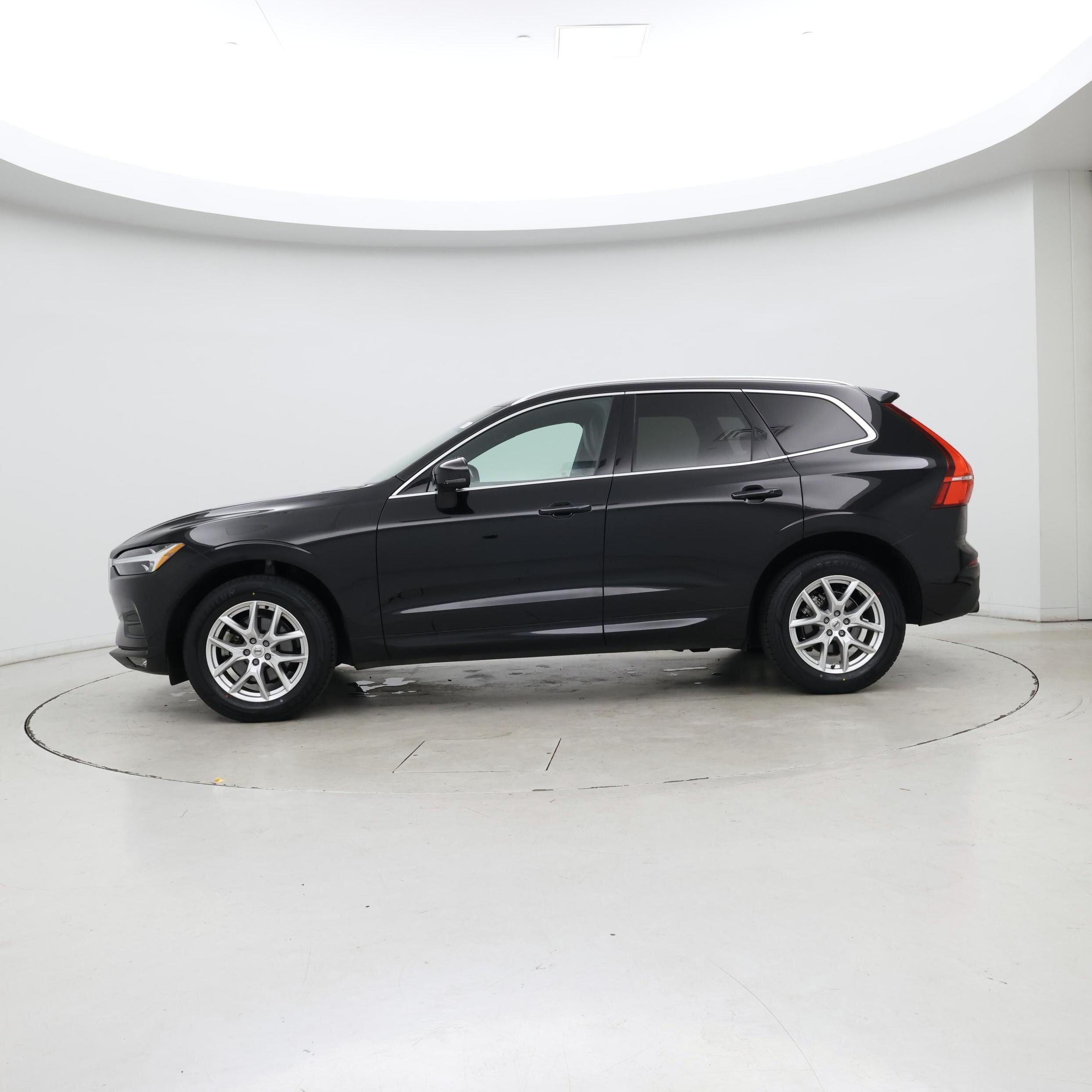 Thumbnail: 2021 Volvo XC60 - 3