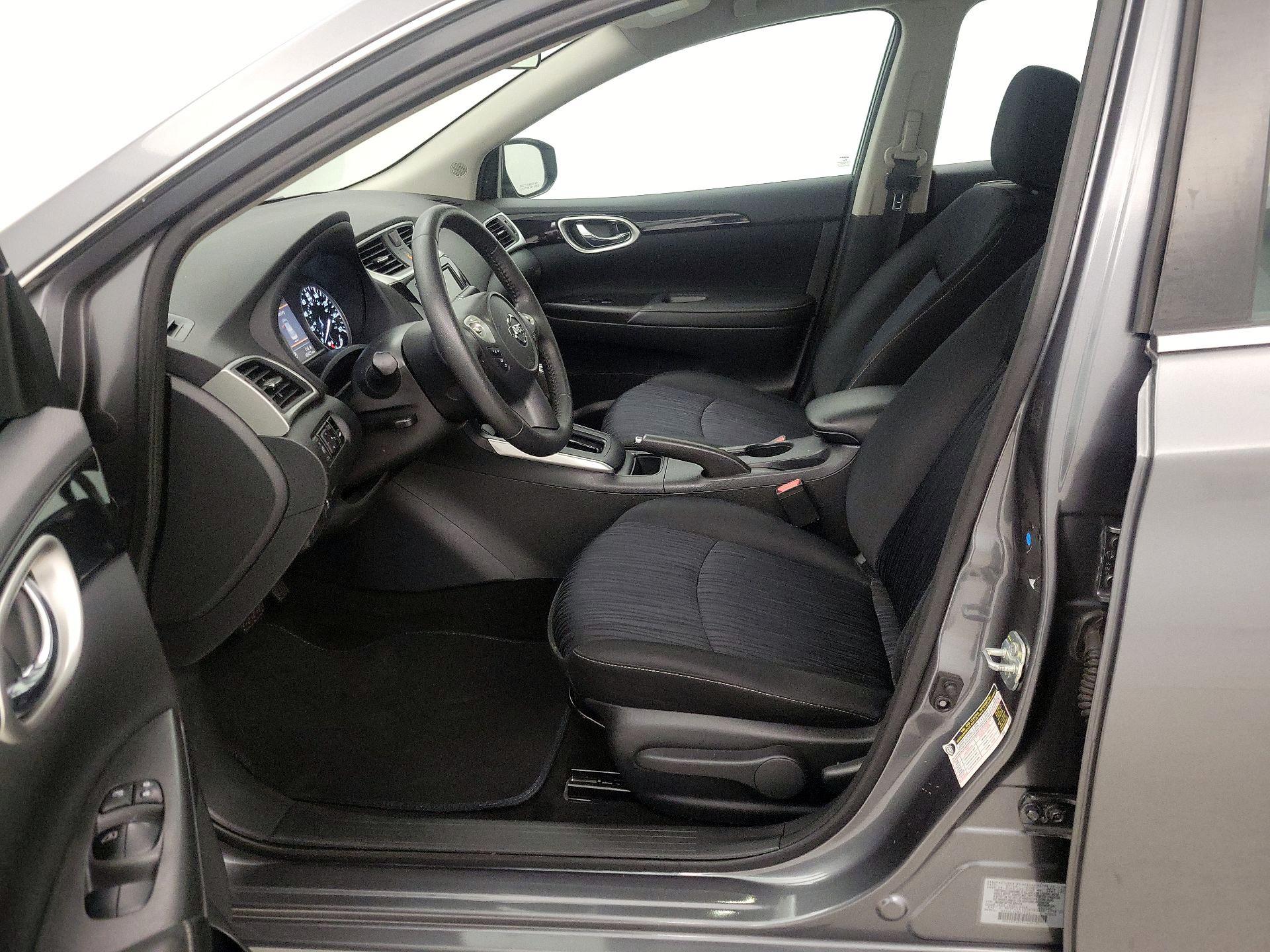 Thumbnail: 2019 Nissan Sentra - 11