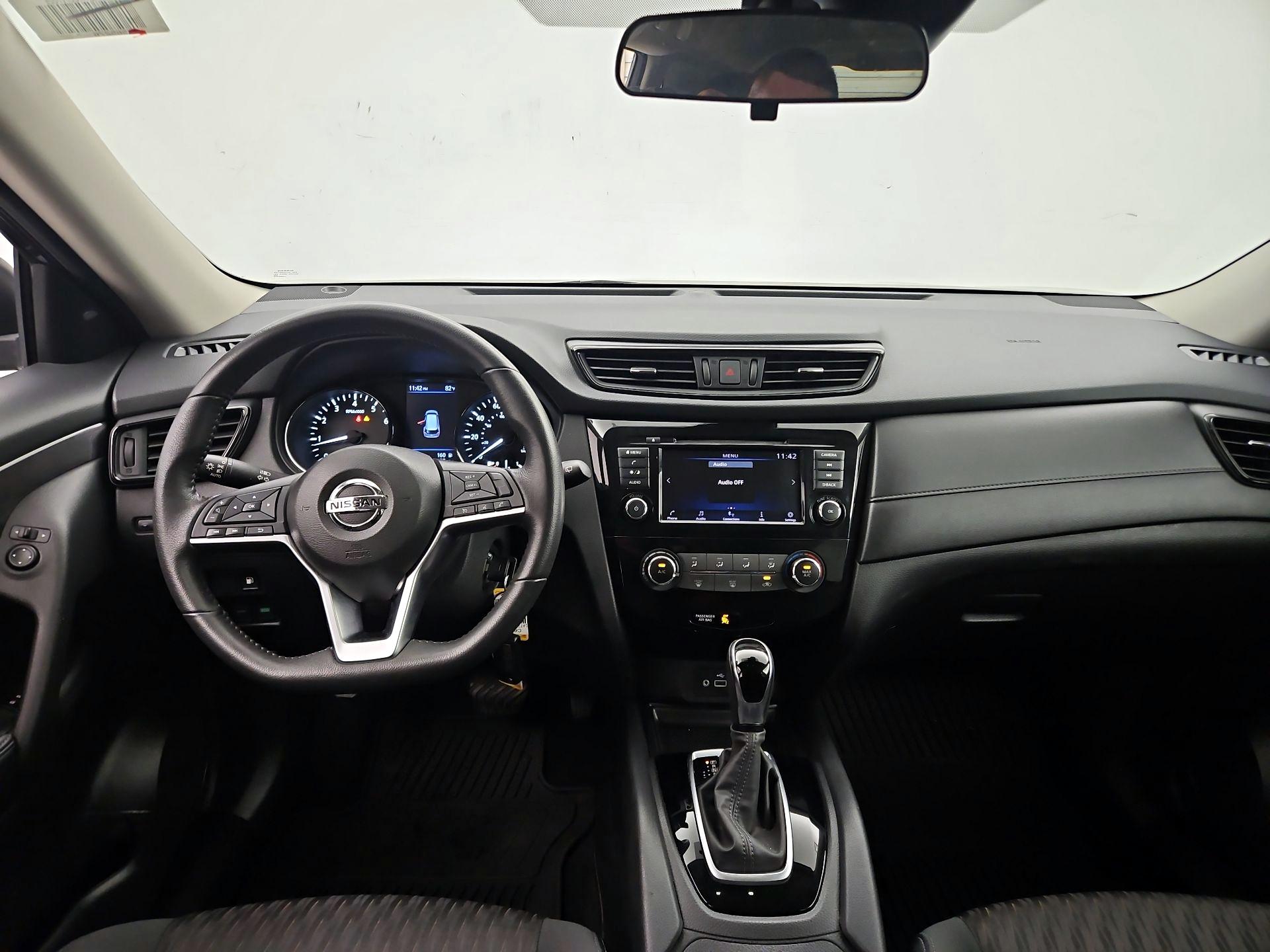 Thumbnail: 2020 Nissan Rogue - 9