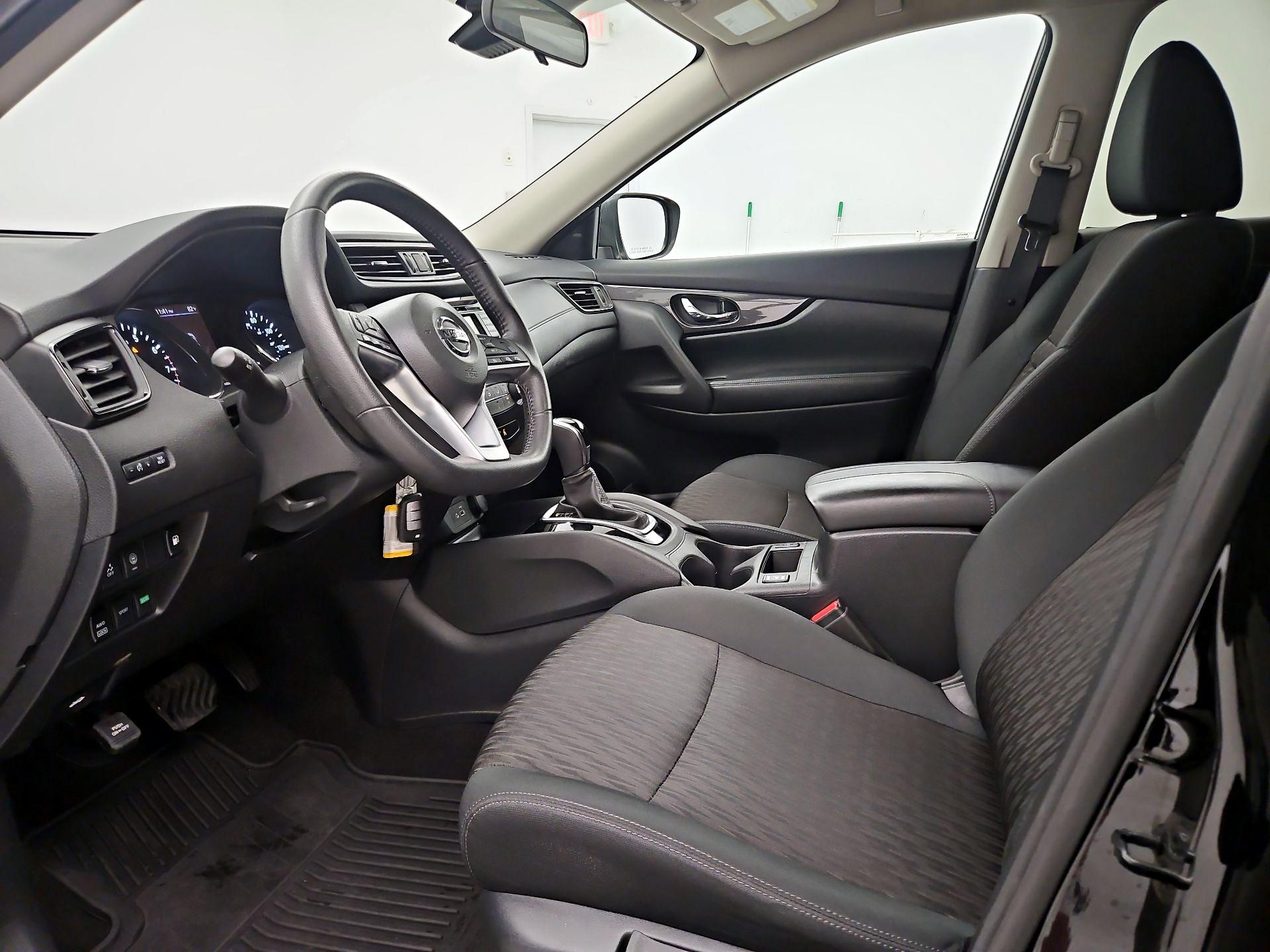Thumbnail: 2020 Nissan Rogue - 11